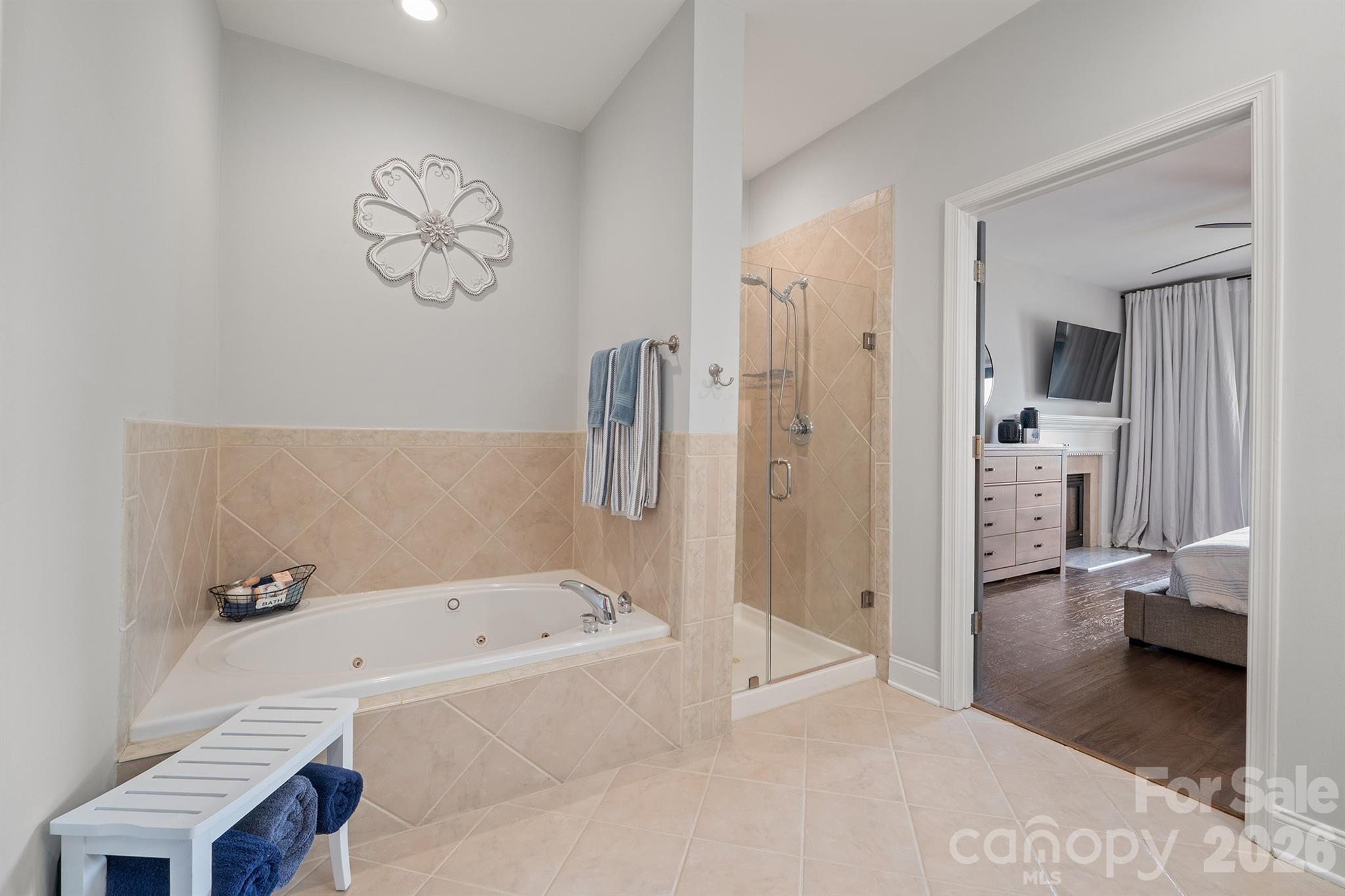 Condominium at 637 Williamson Road, Mooresville, photo 26 of 48