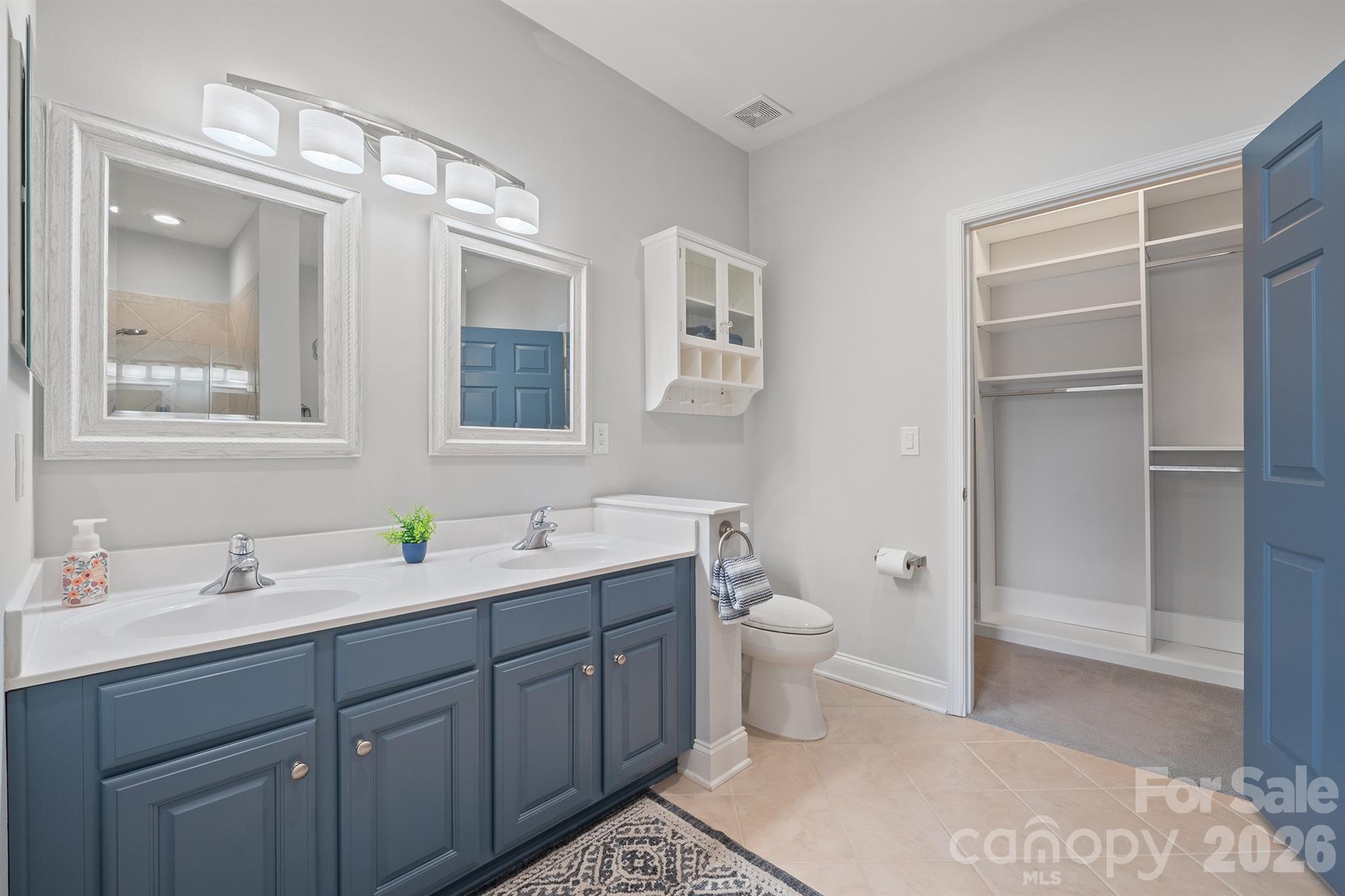 Condominium at 637 Williamson Road, Mooresville, photo 27 of 48