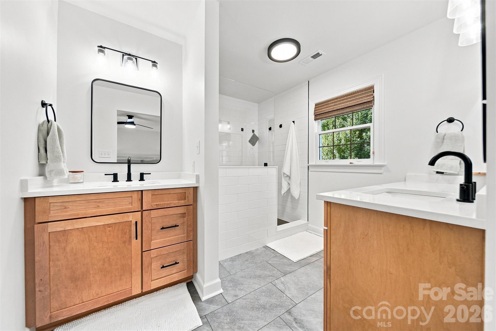 Primary Bathroom - 2682 Canvasback Lane, Catawba