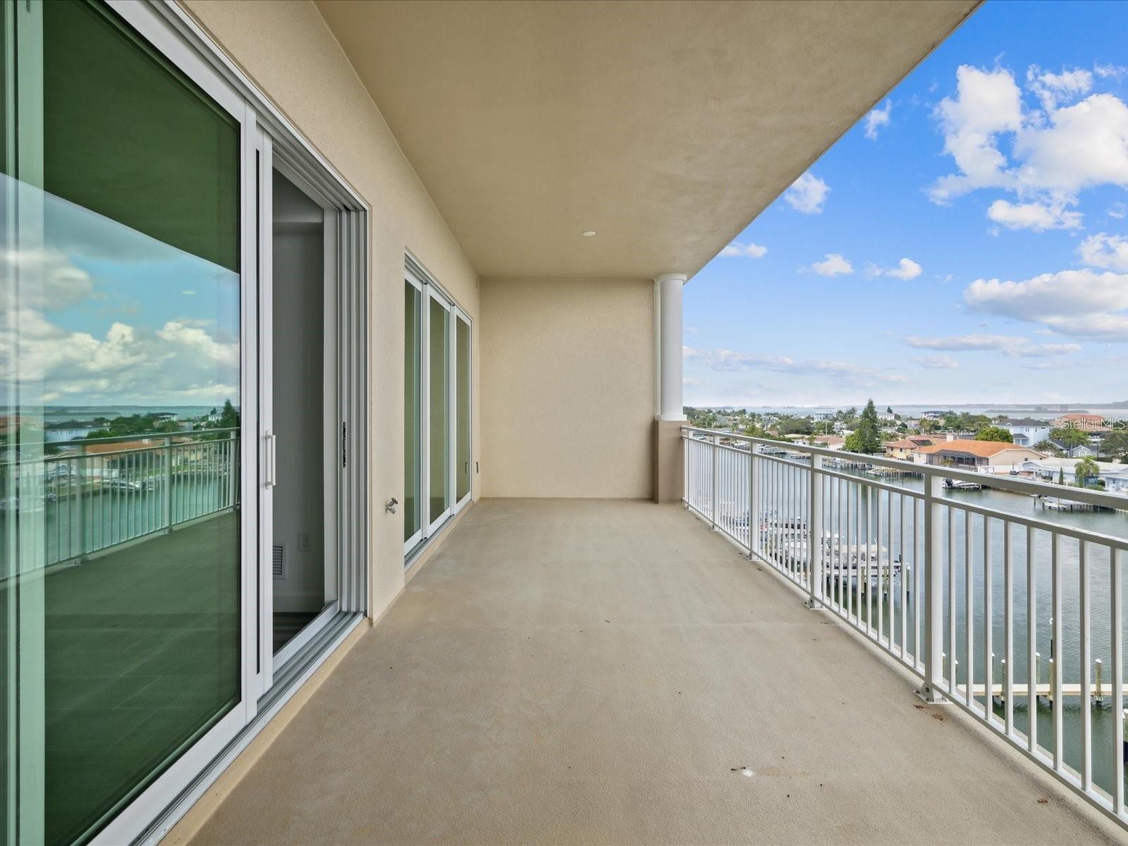 Condominium at 125 ISLAND WAY #305, CLEARWATER, photo 4 of 35