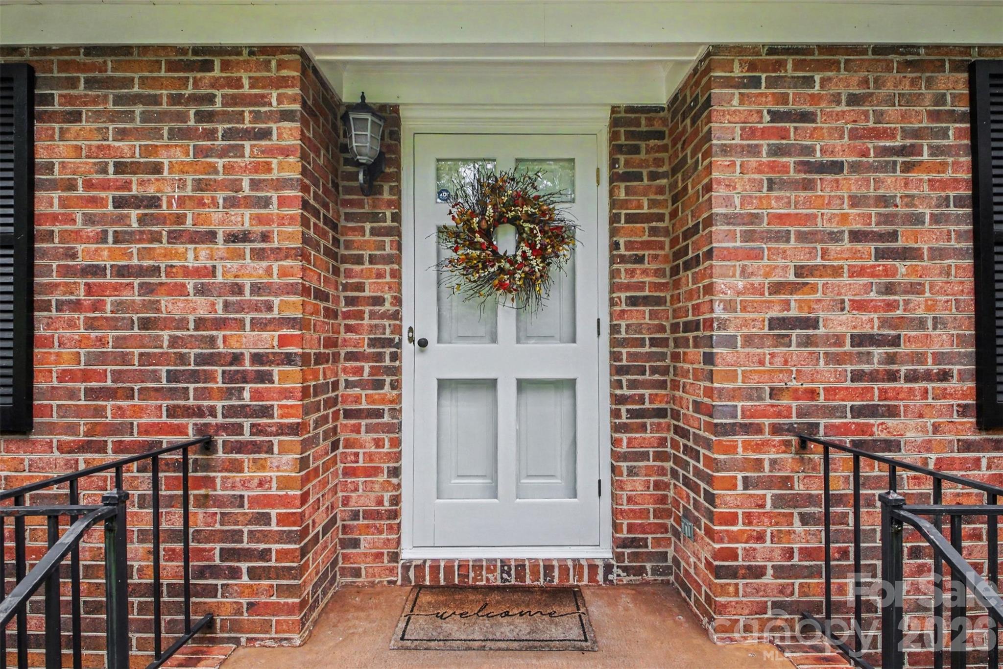 Single Family Residence at 1204 Dumbarton Road, Gastonia, photo 5 of 31