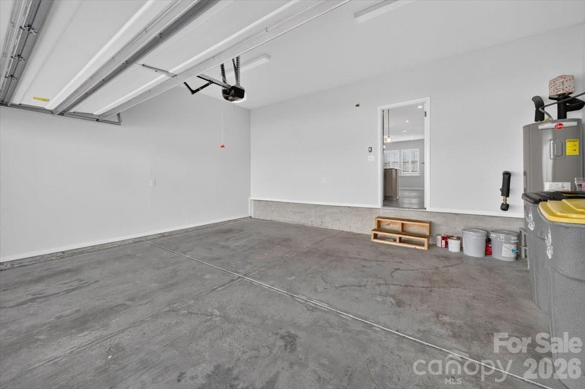 2 car garage - 5940 Mantle Way, Kannapolis