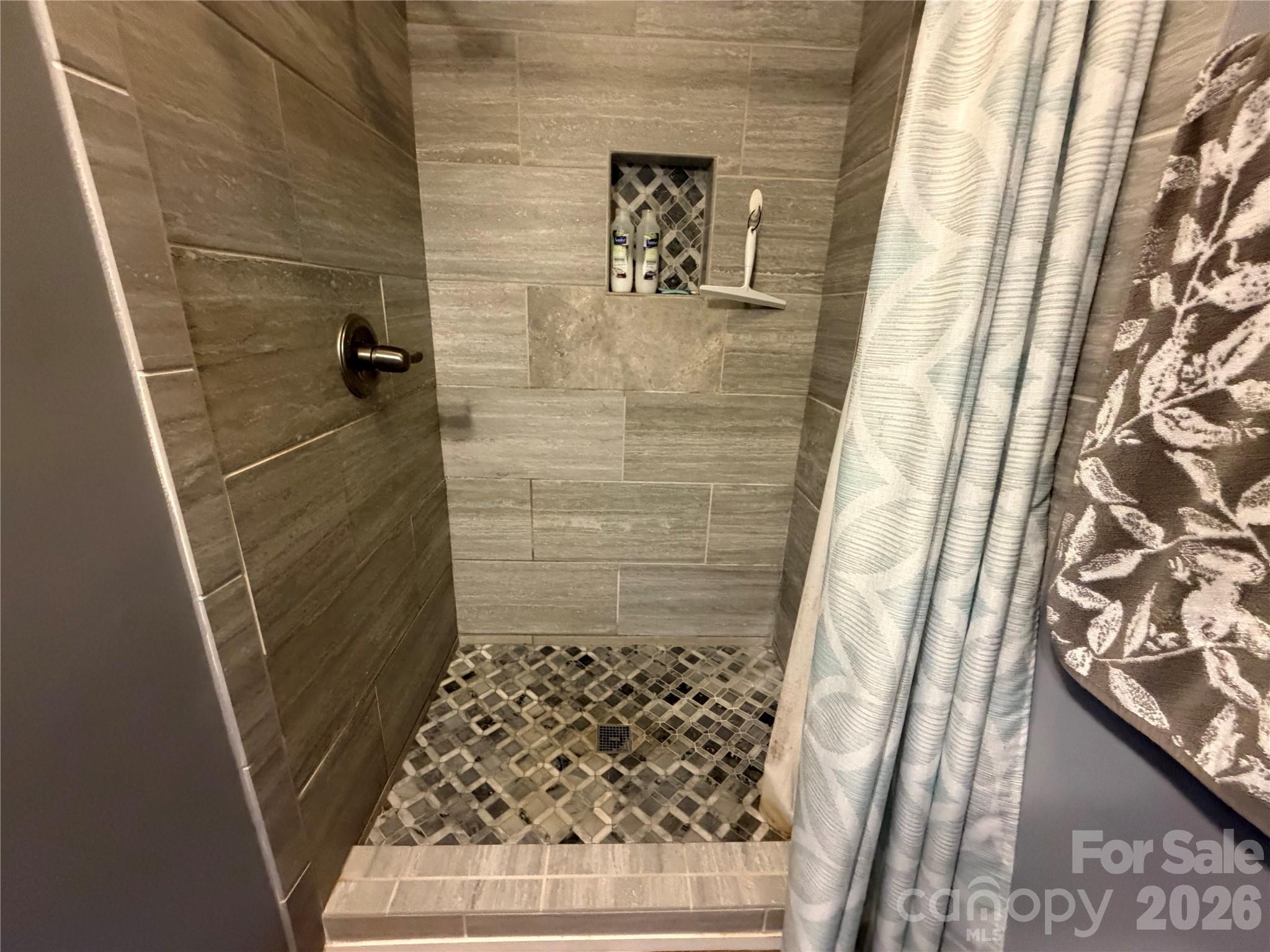 Master Bathroom Shower close up - 1000 Beaumont Poplar Street, North Wilkesboro