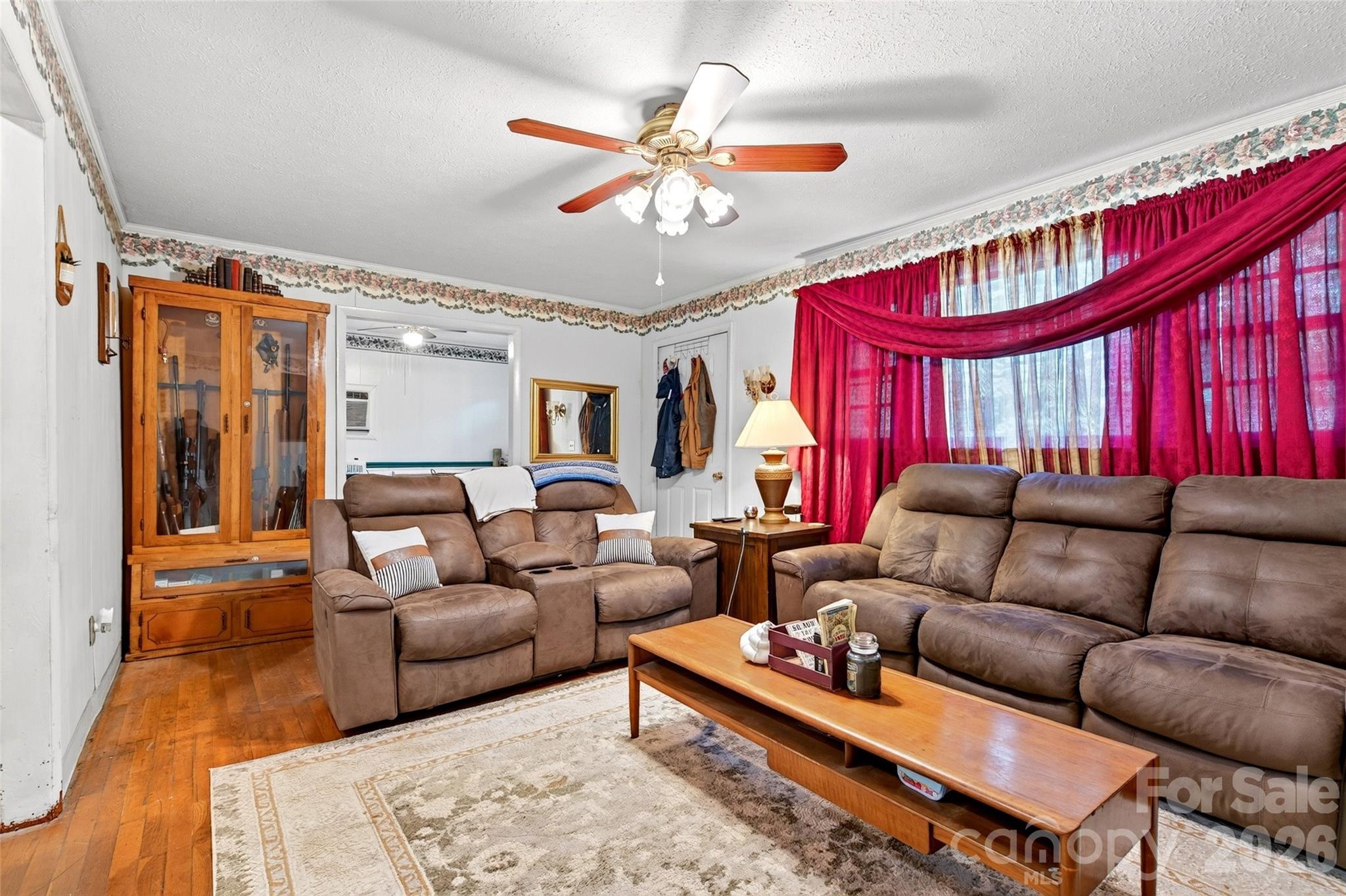 Single Family Residence at 55 Edwards Drive, Nebo, photo 9 of 33