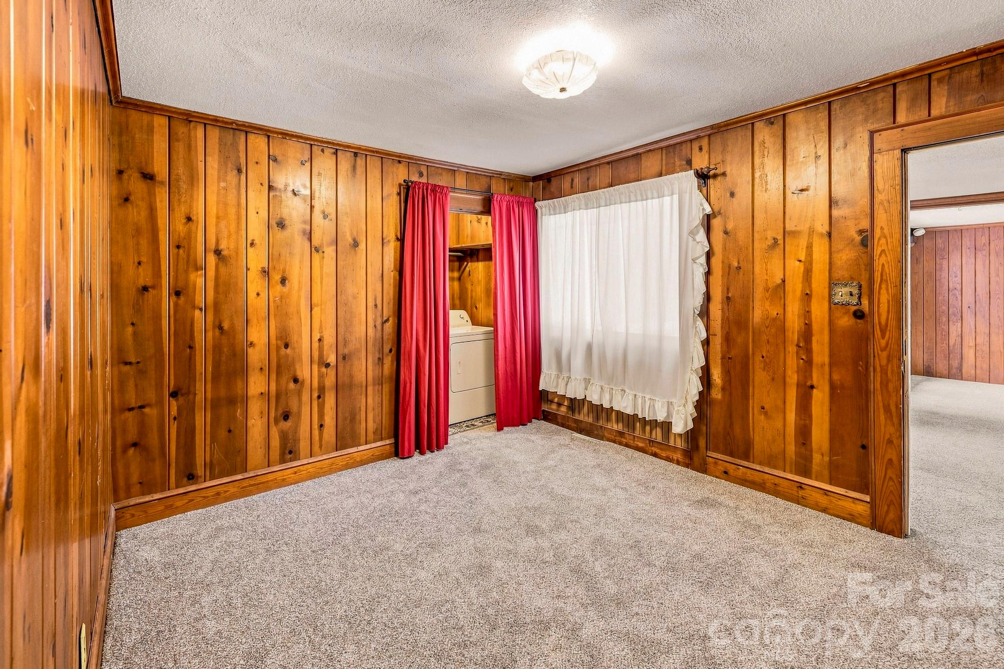 Flex Space - 257 Maryland Drive, Forest City