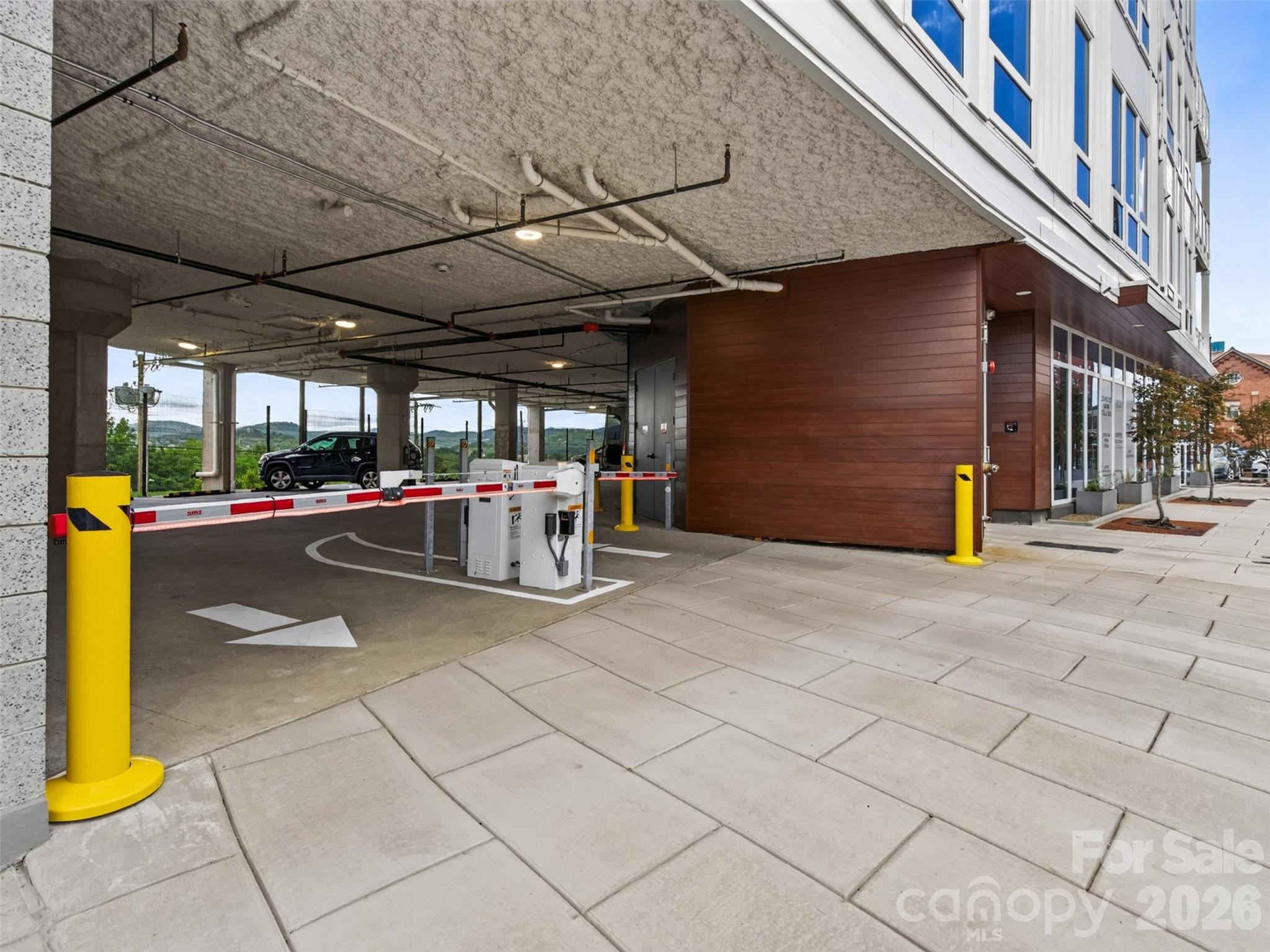 Condominium at 123 Haywood Street, Asheville, photo 25 of 36