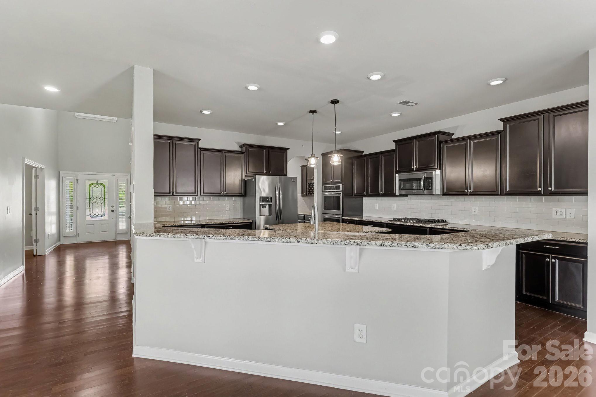 Single Family Residence at 487 Moses Drive, Fort Mill, photo 19 of 45