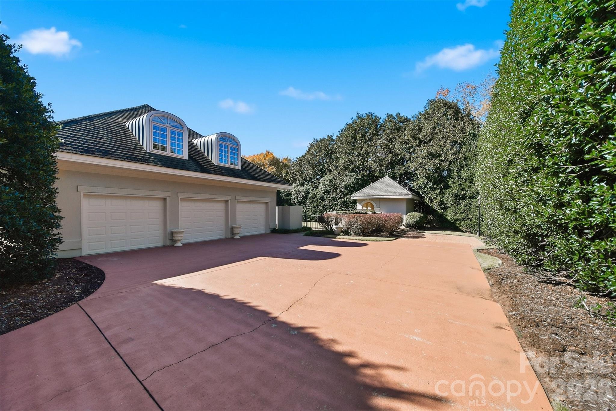 Upper-level floor plan featuring spacious guest suites and additional living areas. - 3619 Links Drive NE, Conover