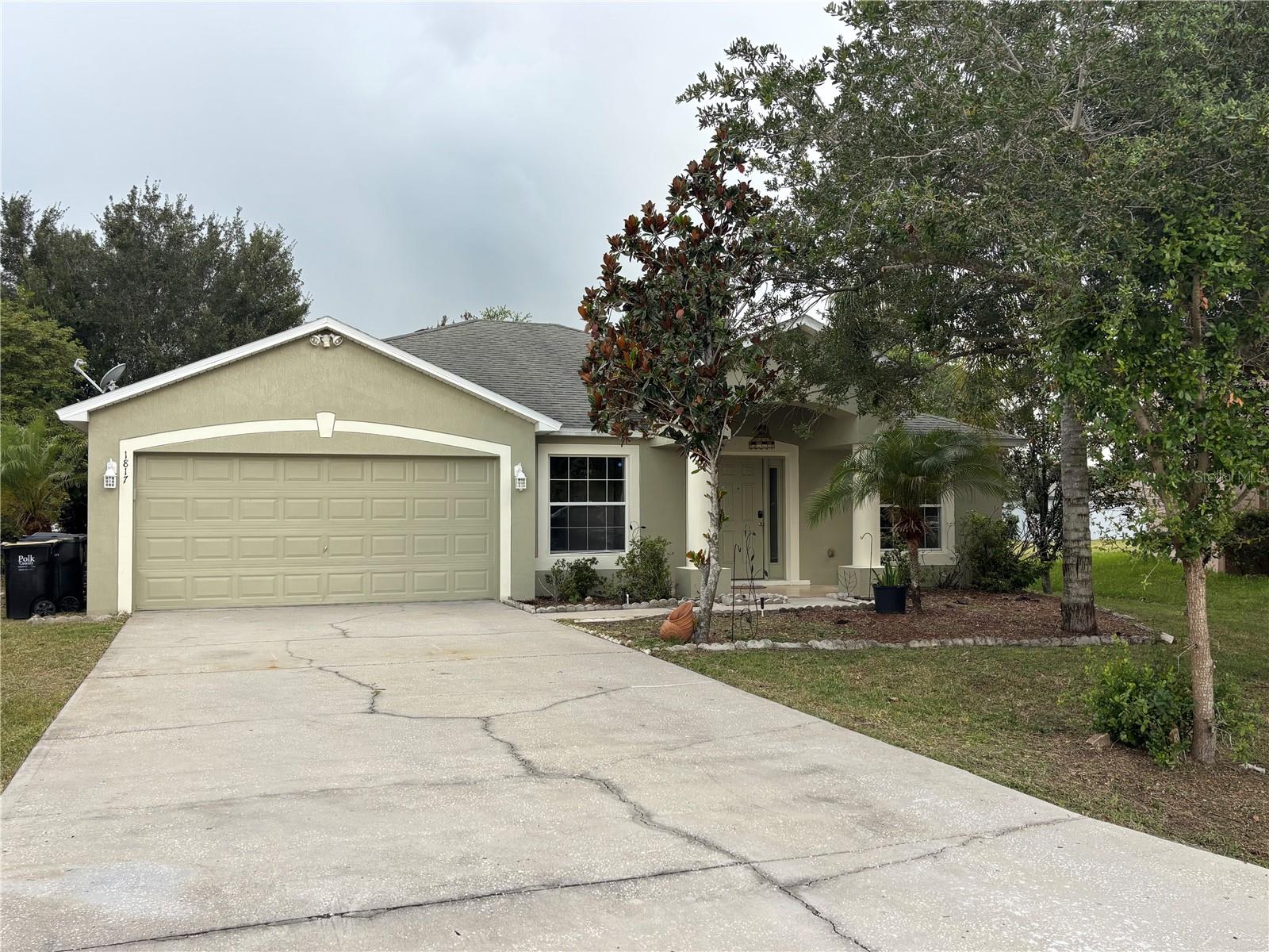 1817 HUDSON DR