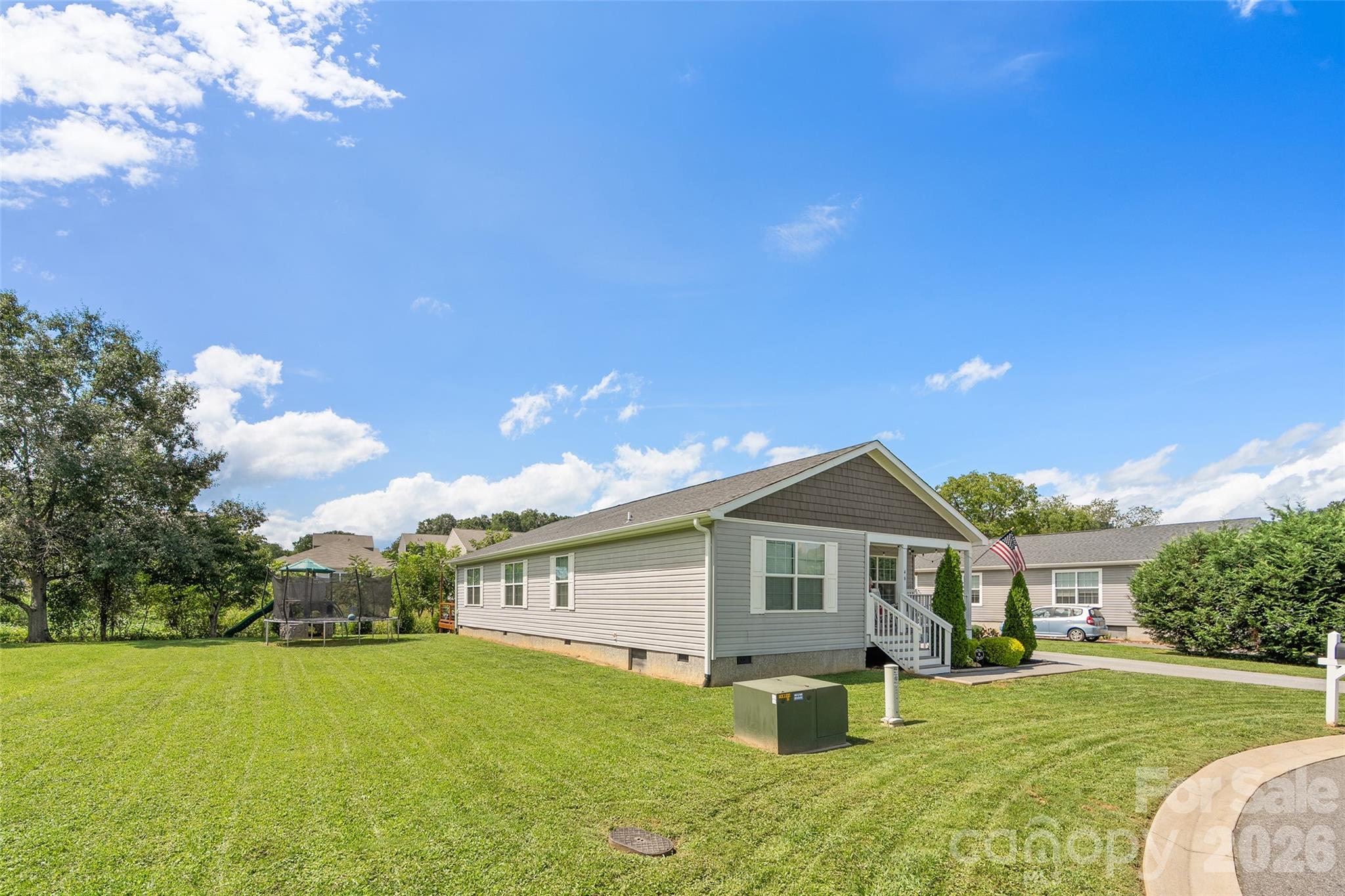 Single Family Residence at 46 Janie Drive, Clyde, photo 3 of 32