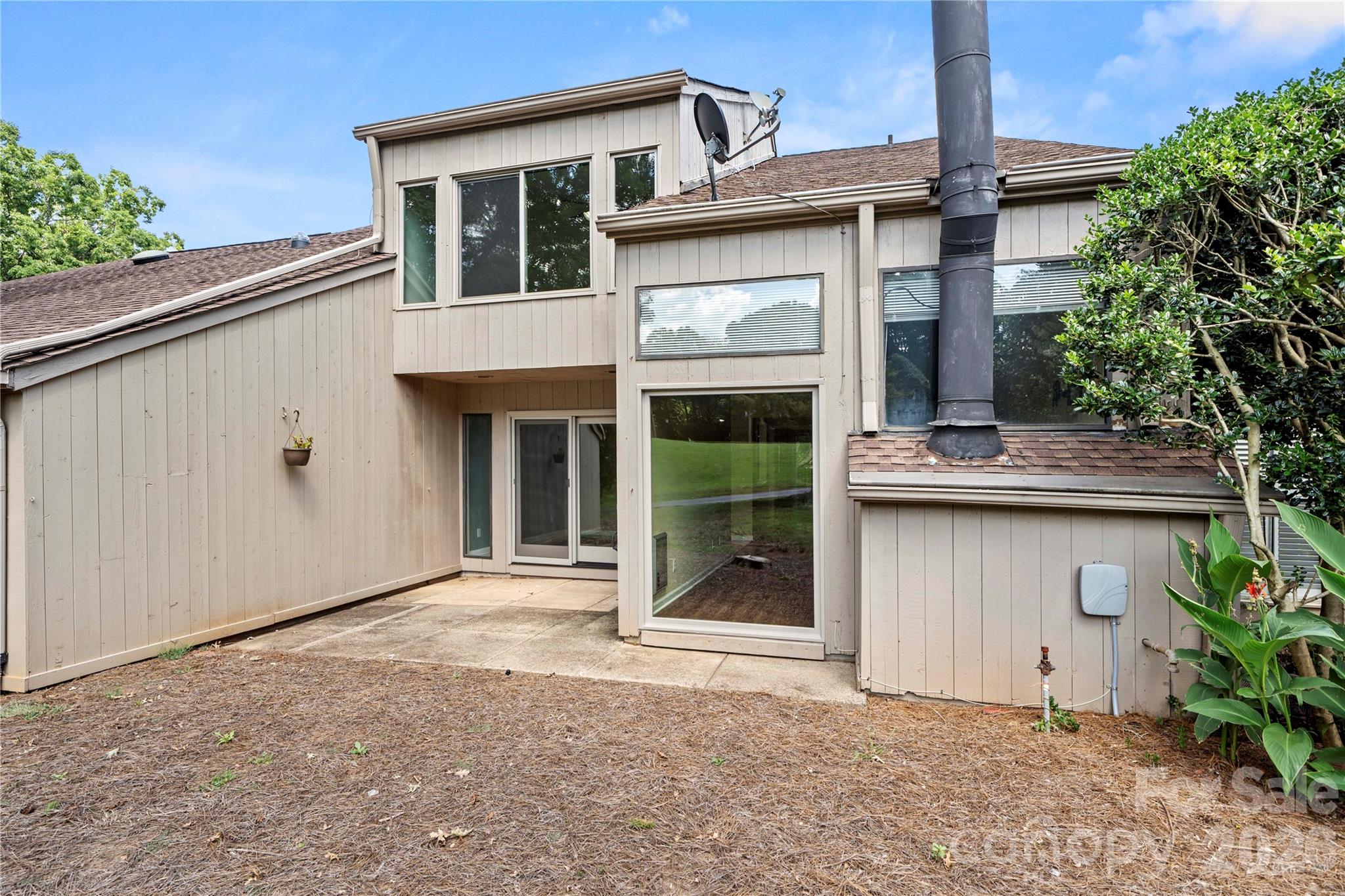 Condominium at 102 Ridgeport Road, Clover, photo 4 of 41