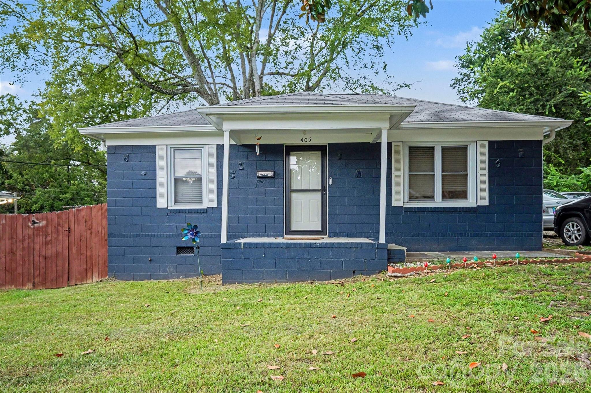405 Killian Avenue