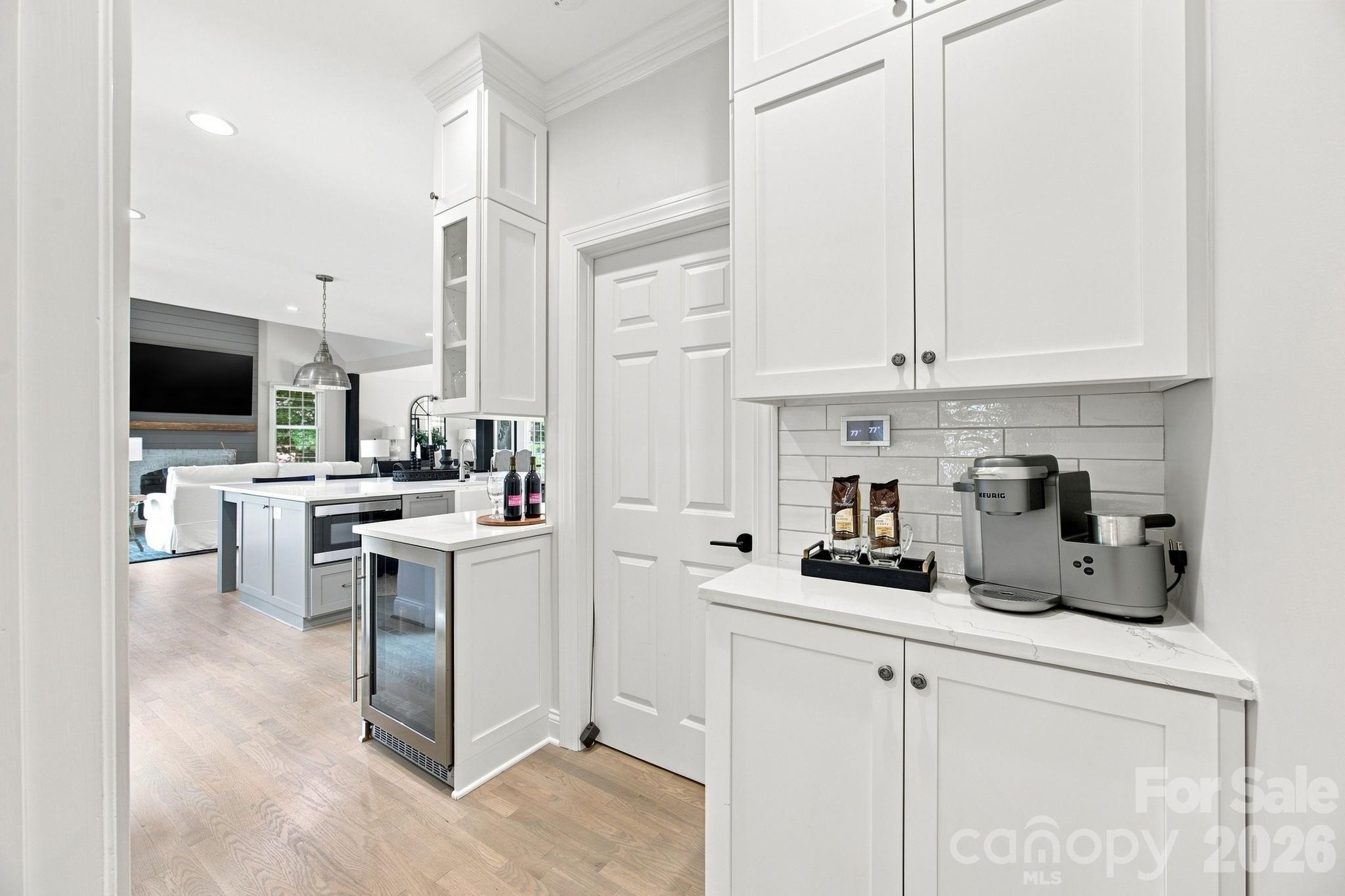 Single Family Residence at 131 Long Cove Lane, Mooresville, photo 16 of 48