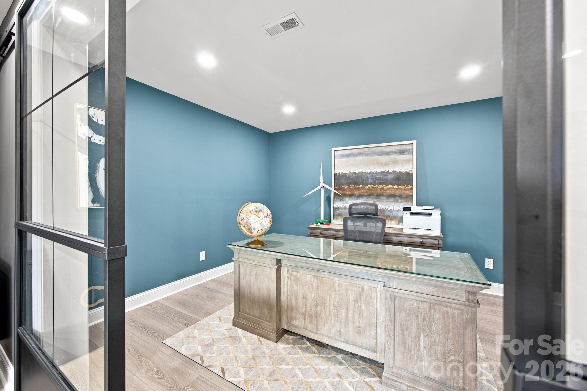 Single Family Residence at 131 Long Cove Lane, Mooresville, photo 29 of 48