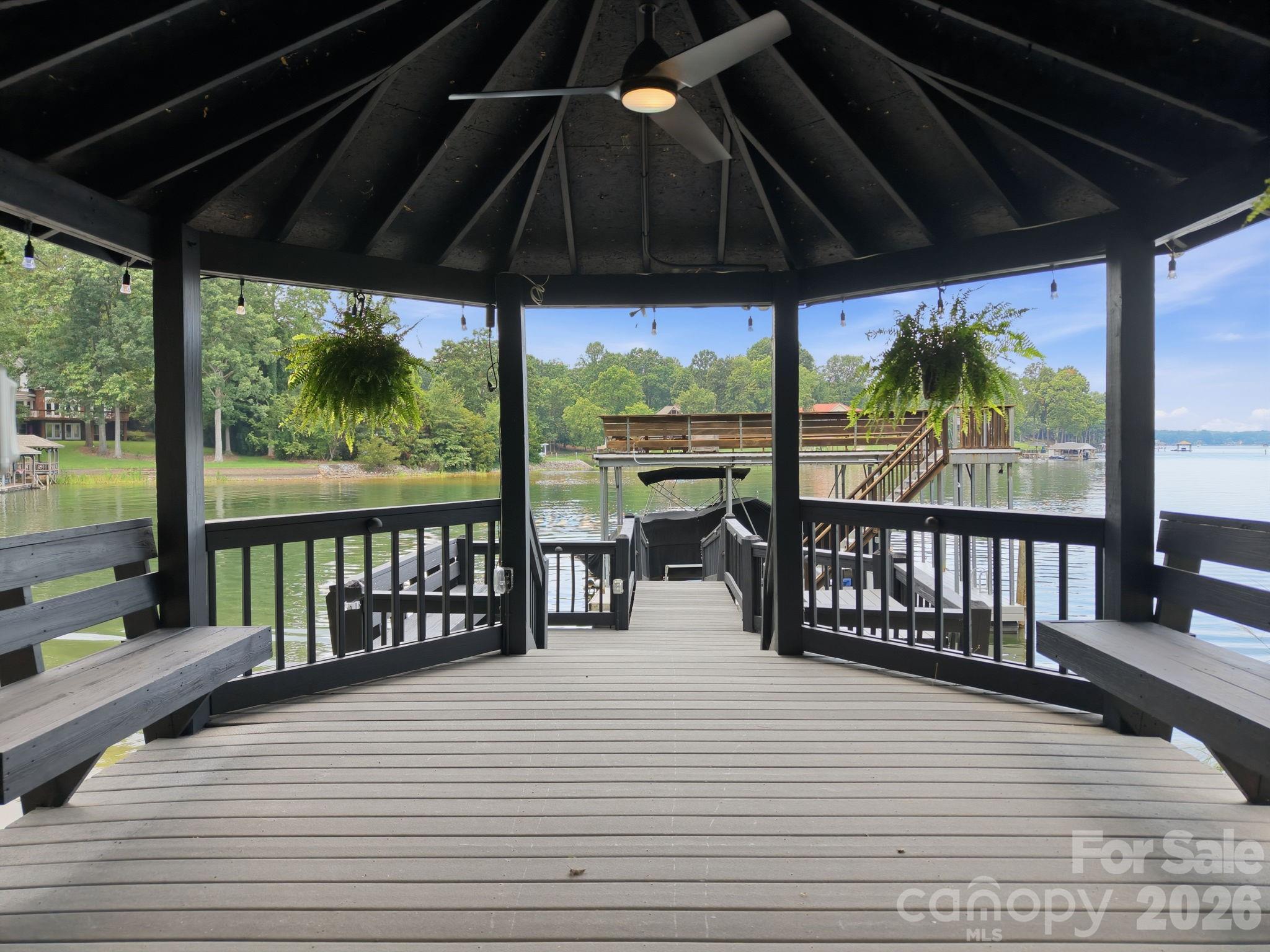 Single Family Residence at 131 Long Cove Lane, Mooresville, photo 41 of 48
