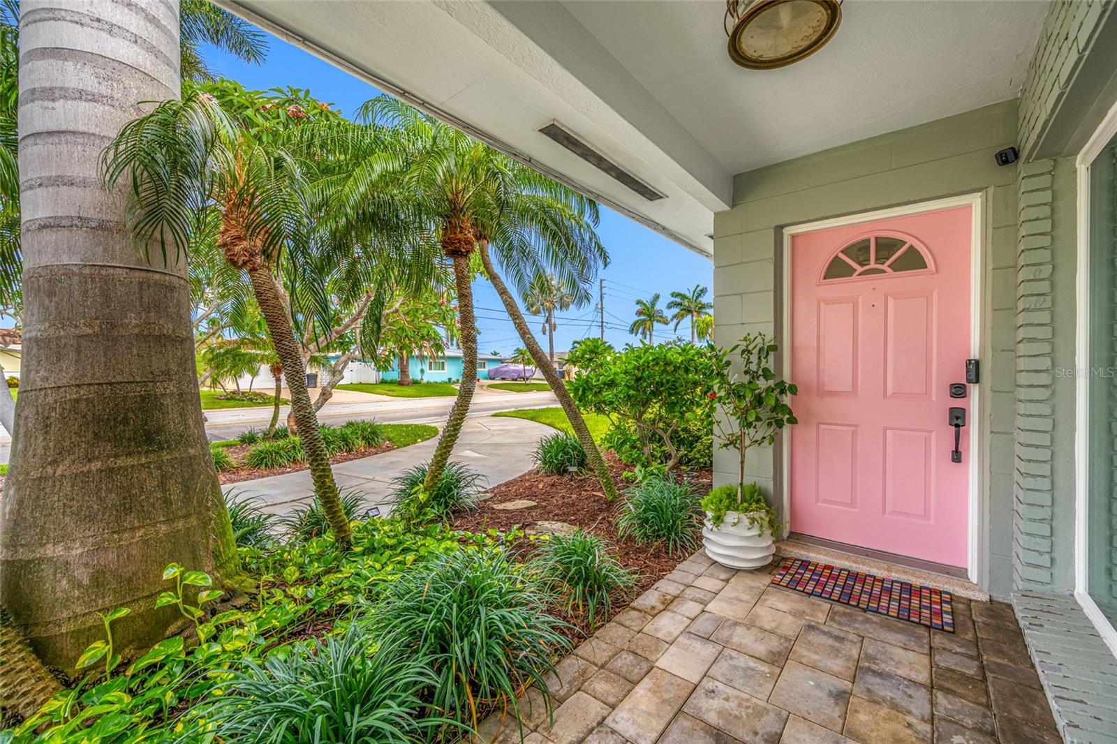 Single Family Residence at 560 79TH ST S, ST PETERSBURG, photo 4 of 55