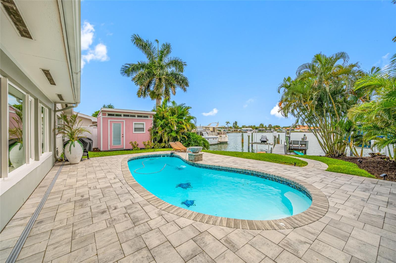Single Family Residence at 560 79TH ST S, ST PETERSBURG, photo 43 of 55