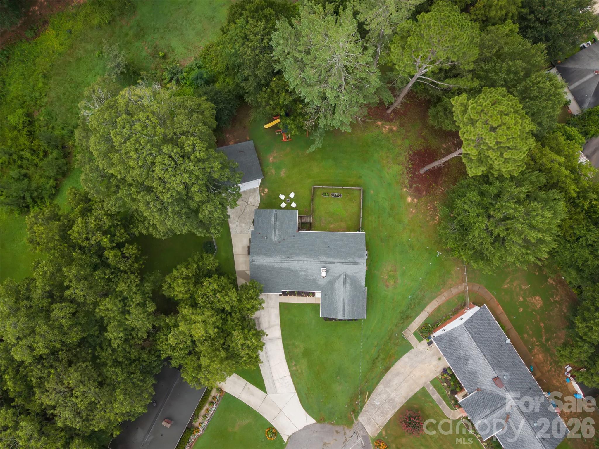 Huge, private lot - 821 Normandy View Street, Gastonia