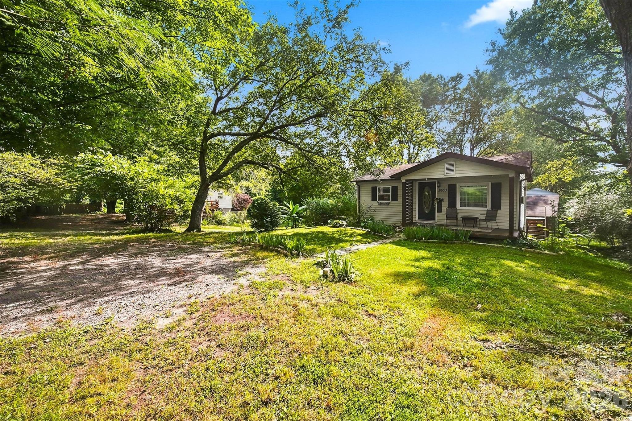 Single Family Residence at 2588 Old Shelby Road, Hickory, photo 25 of 48