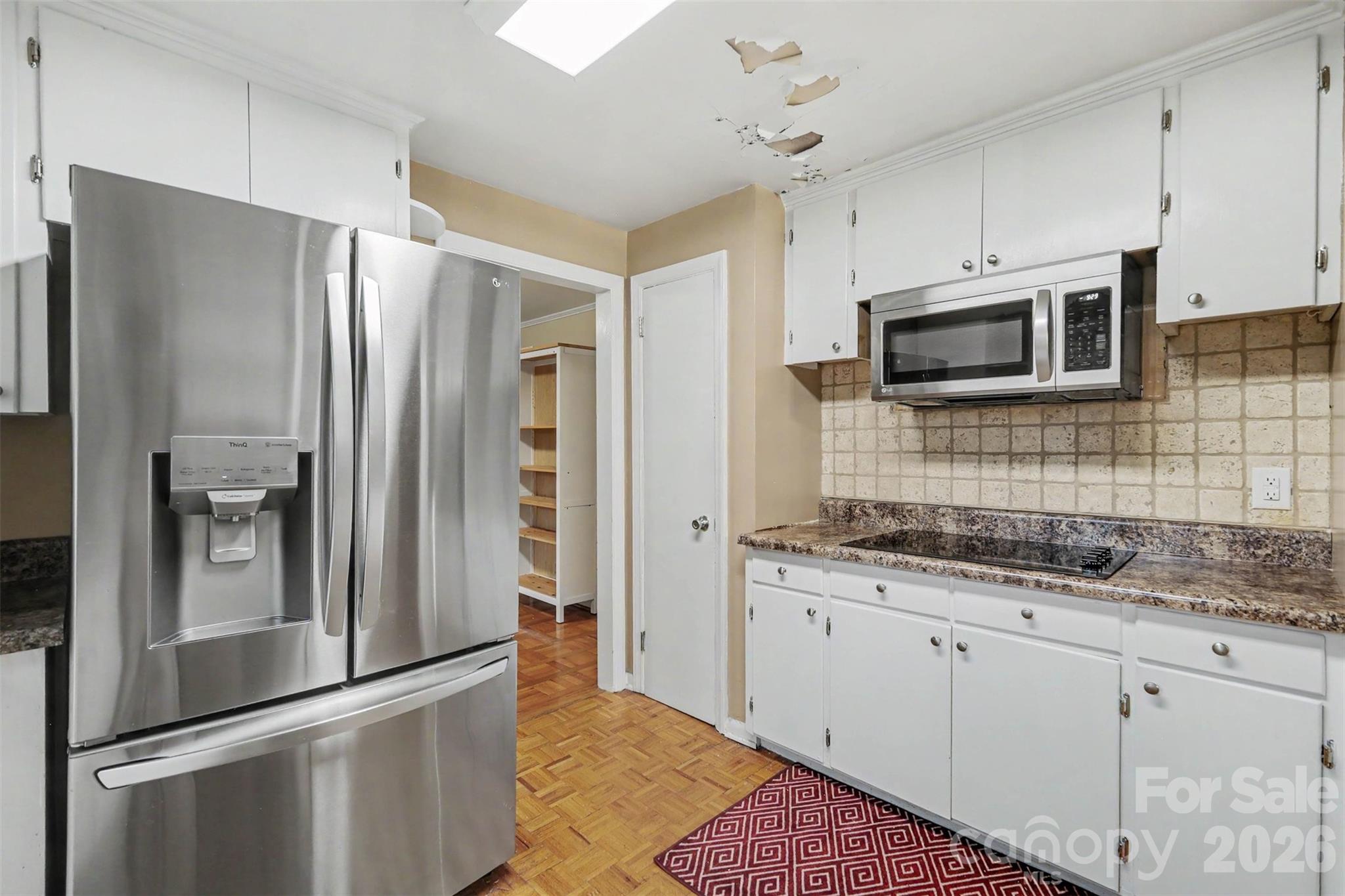 Single Family Residence at 126 21st Avenue NW, Hickory, photo 14 of 35