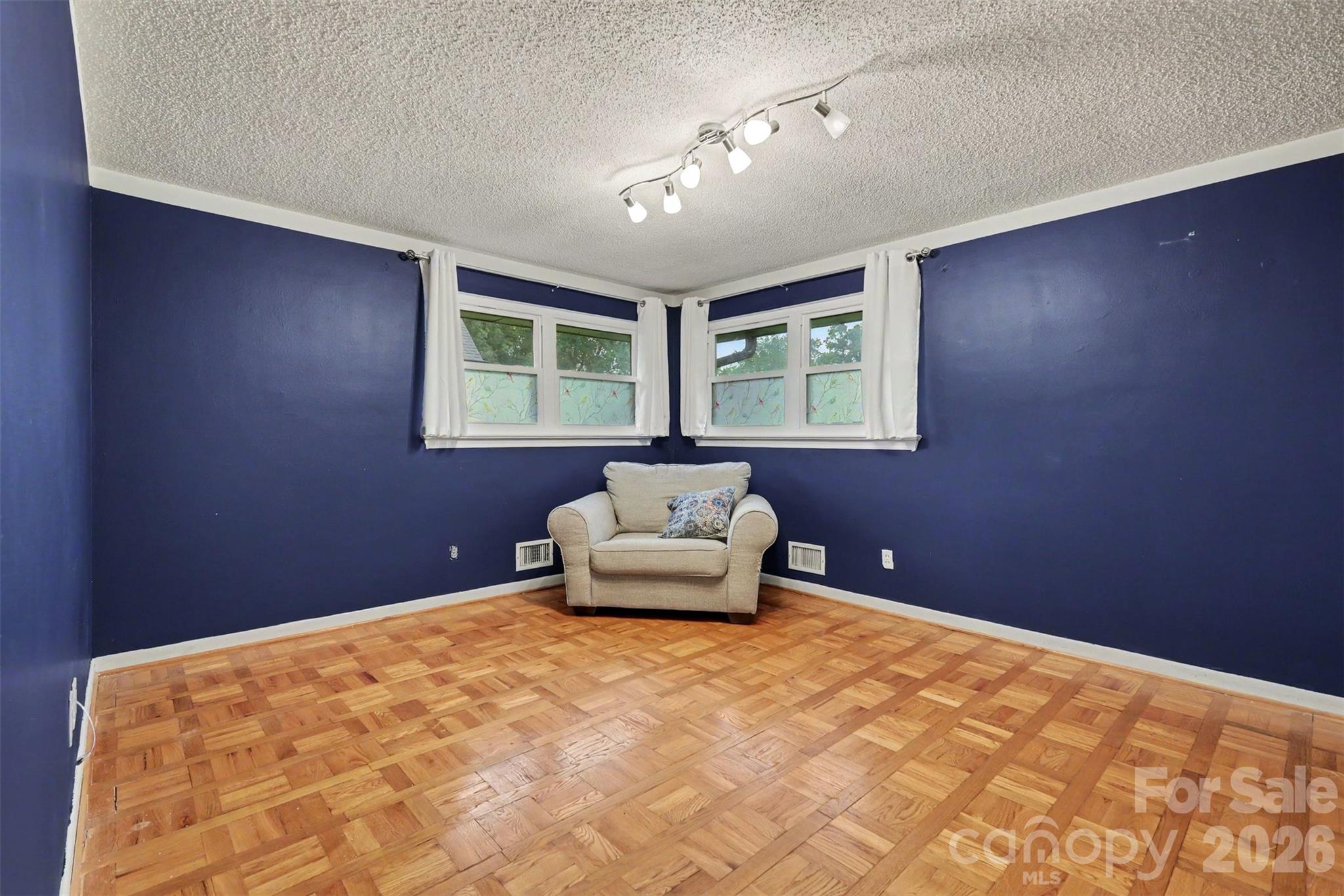 Single Family Residence at 126 21st Avenue NW, Hickory, photo 17 of 35