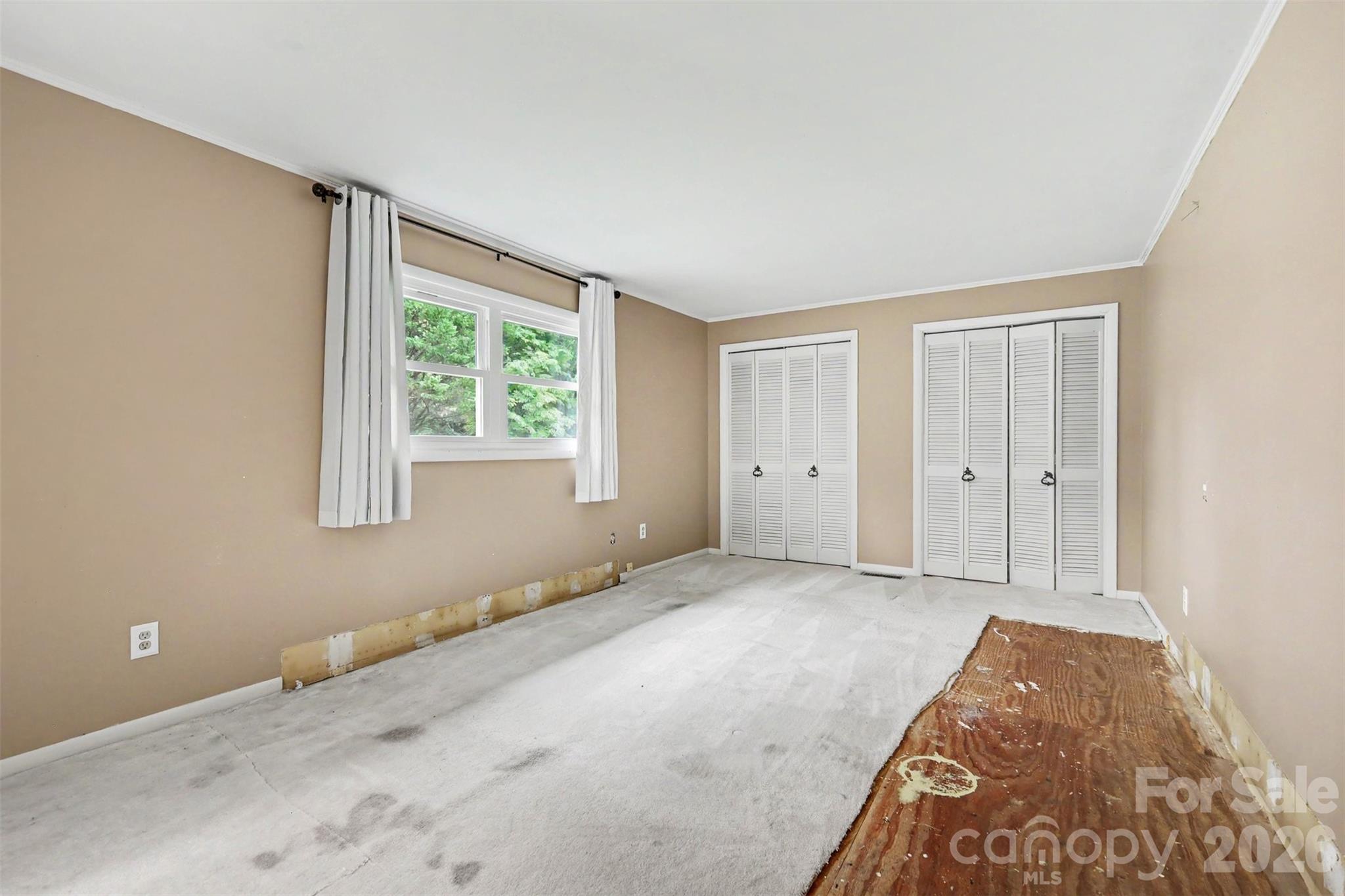 Single Family Residence at 126 21st Avenue NW, Hickory, photo 21 of 35