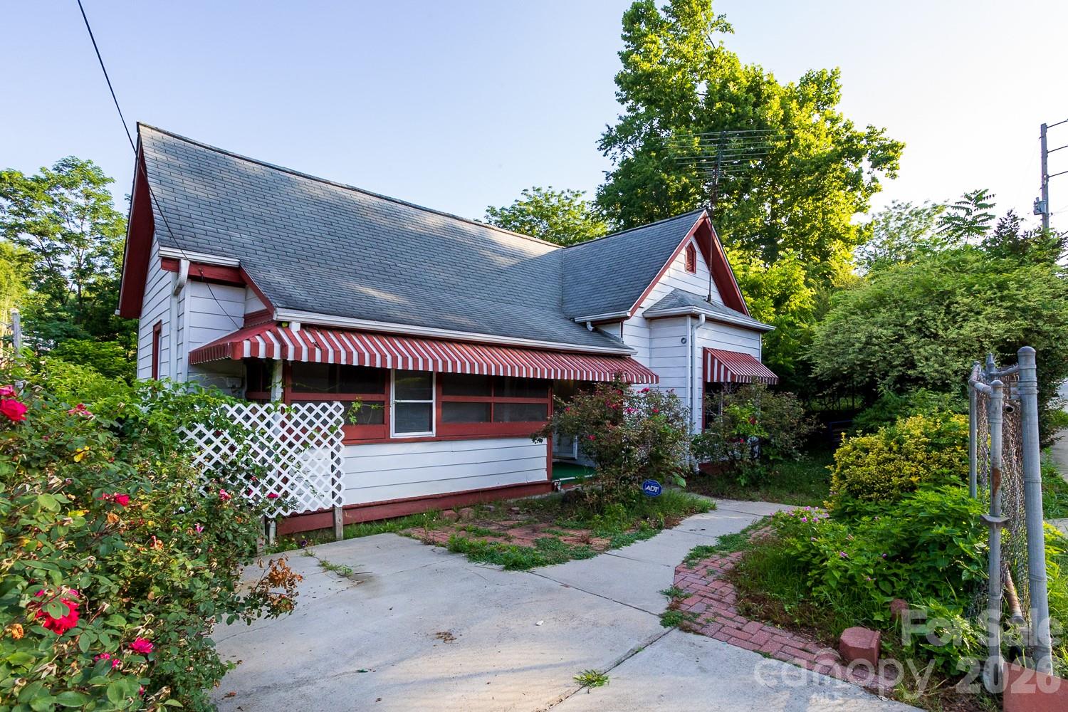 Single Family Residence at 91 Clingman Avenue, Asheville, photo 10 of 35