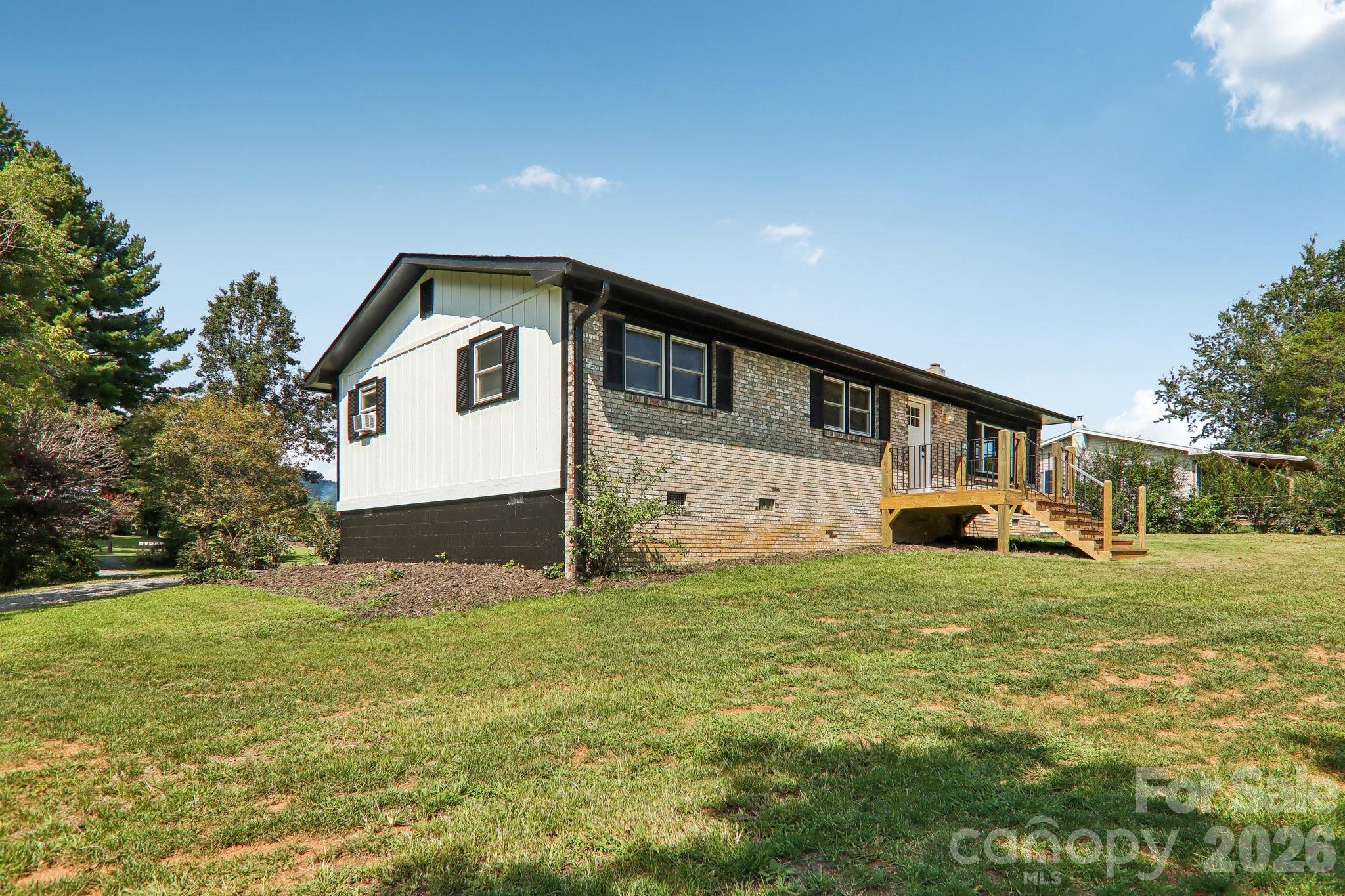 Single Family Residence at 120 Sonoma Road, Waynesville, photo 9 of 48