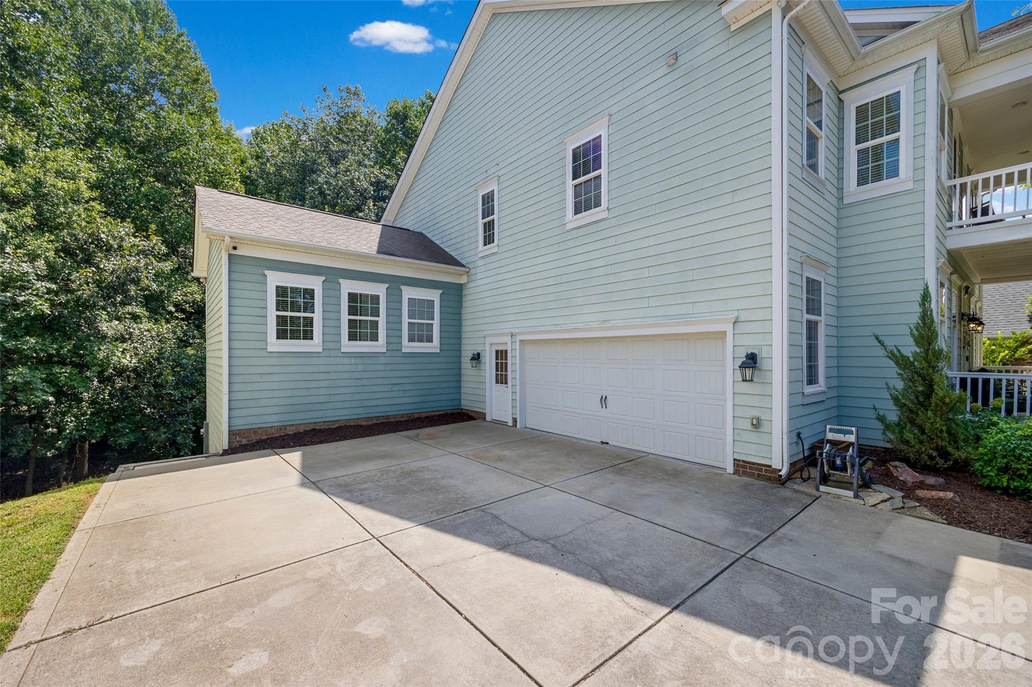 2 car garage and large driveway offer lots of parking - 2209 Trading Ford Drive, Waxhaw