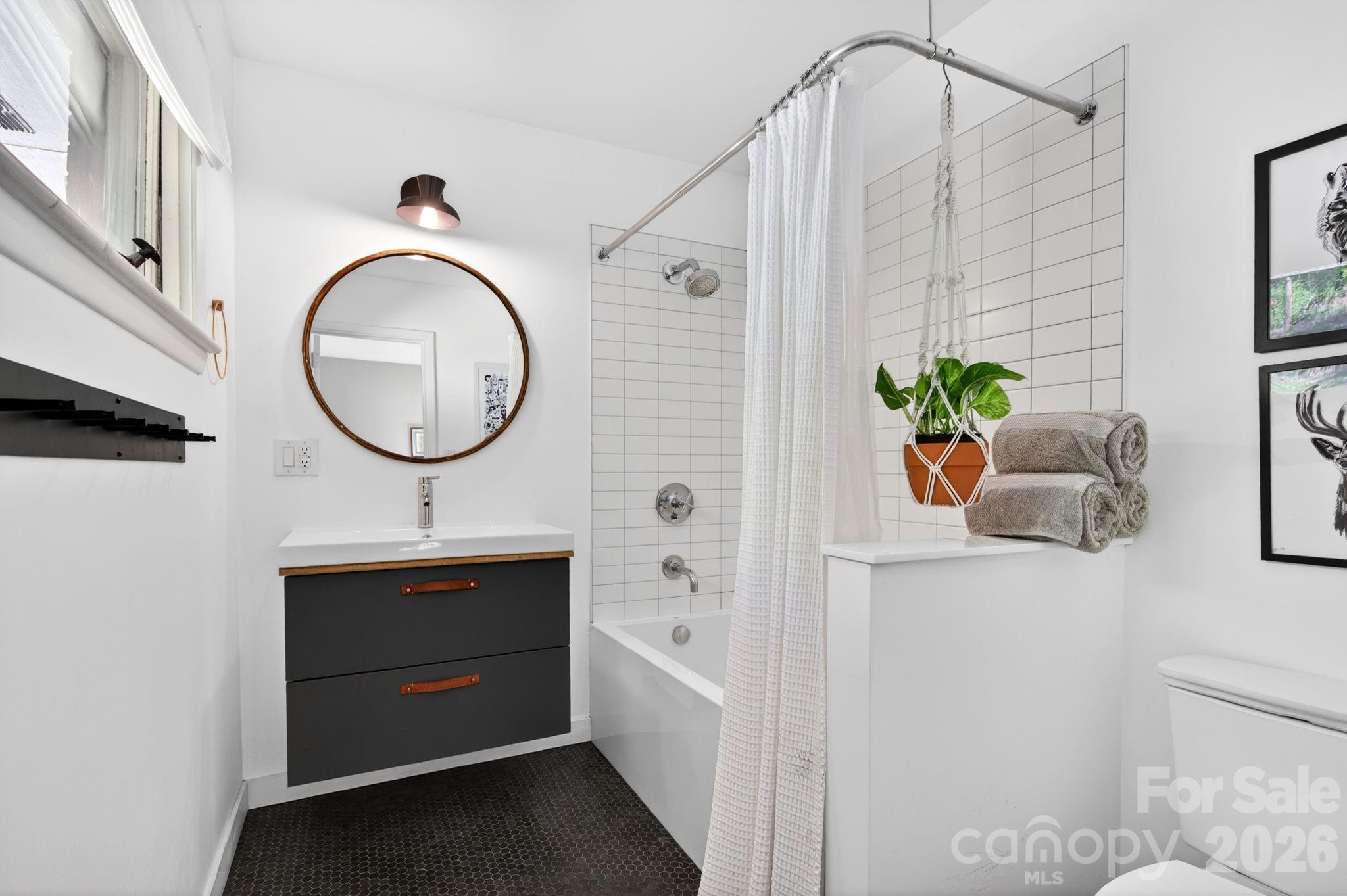 Ensuite Primary Bathroom - 301 Stratford Road, Asheville