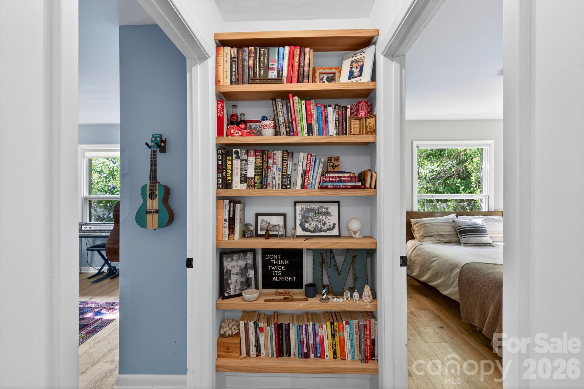 Built-in bookshelf - 301 Stratford Road, Asheville