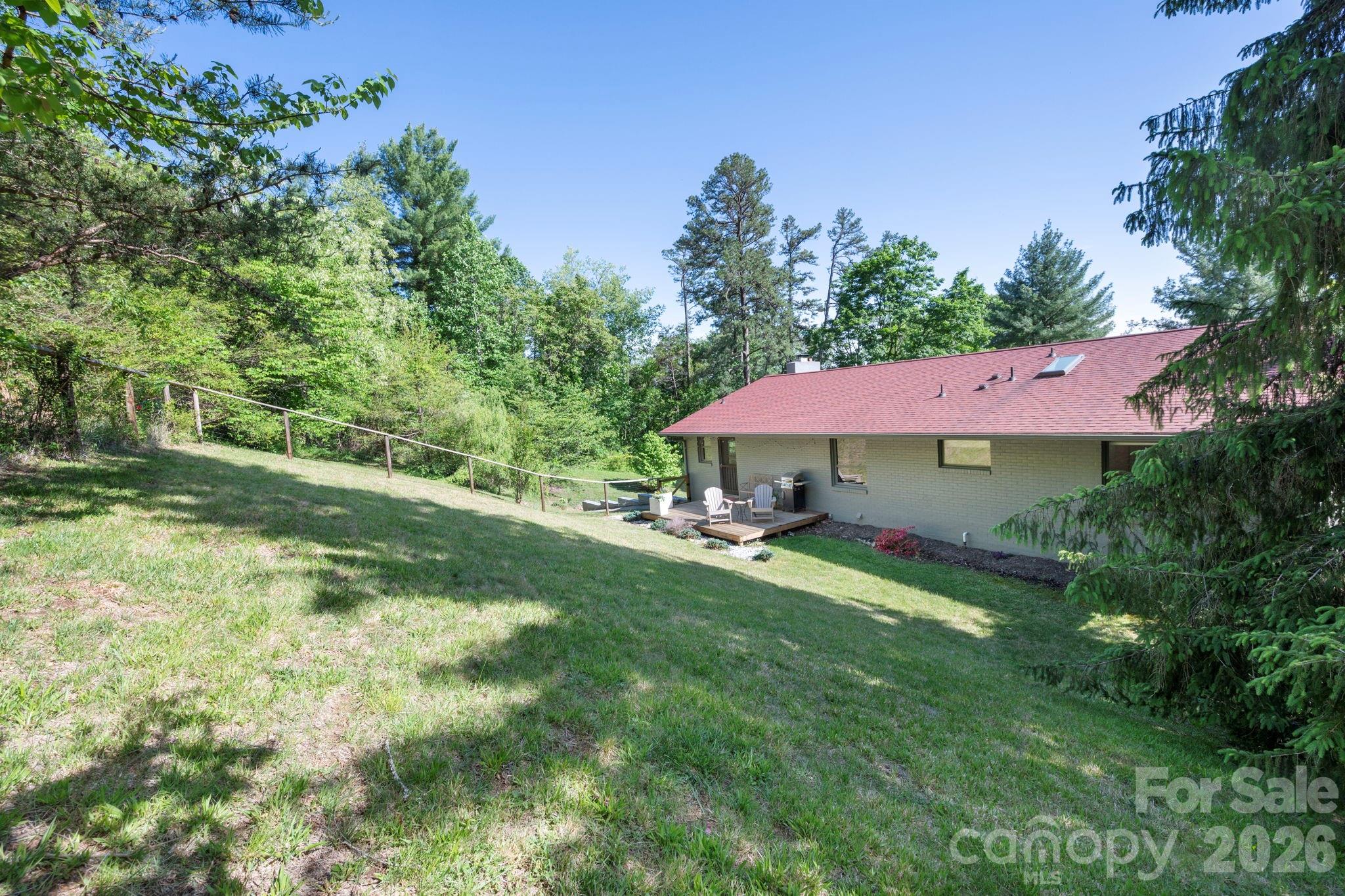 Single Family Residence at 301 Stratford Road, Asheville, photo 34 of 39