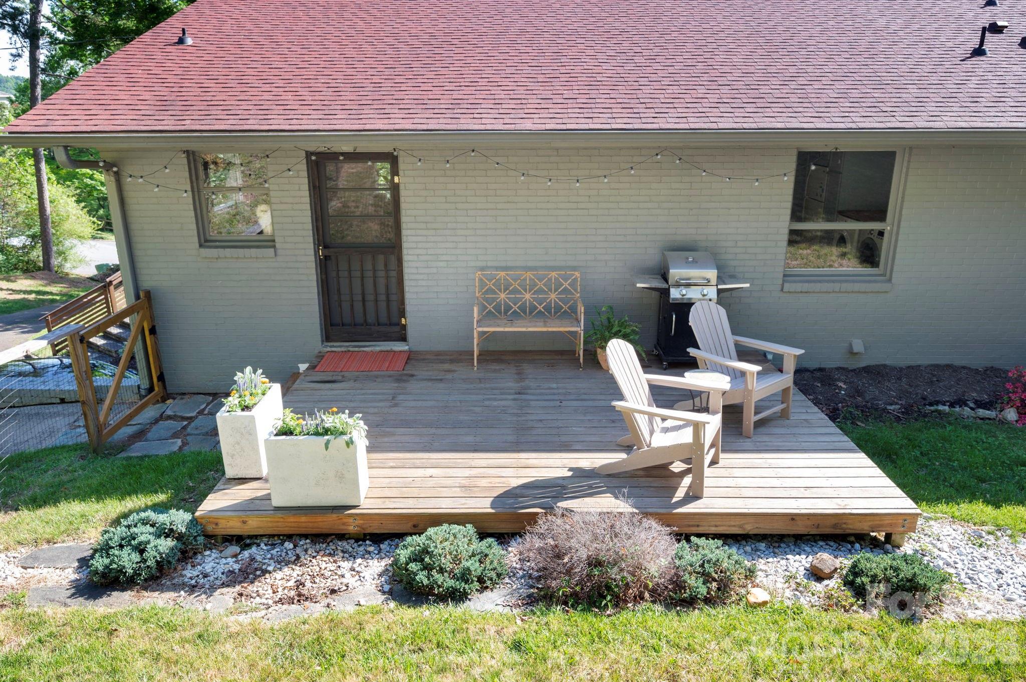 Single Family Residence at 301 Stratford Road, Asheville, photo 29 of 39