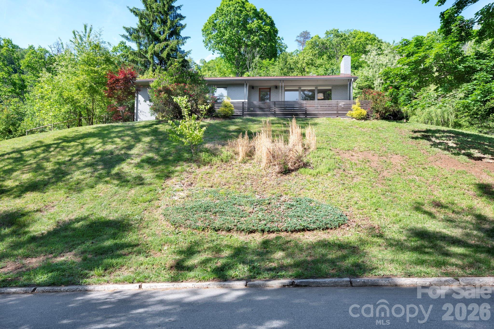 Single Family Residence at 301 Stratford Road, Asheville, photo 38 of 39