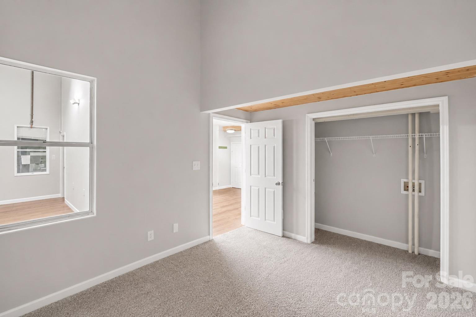 Condominium at 201 S Hoskins Road, Charlotte, photo 3 of 21