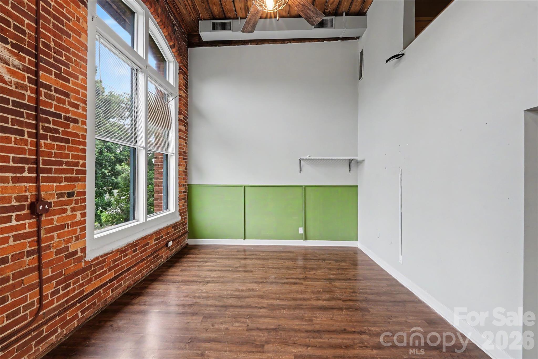 Condominium at 201 S Hoskins Road, Charlotte, photo 7 of 21
