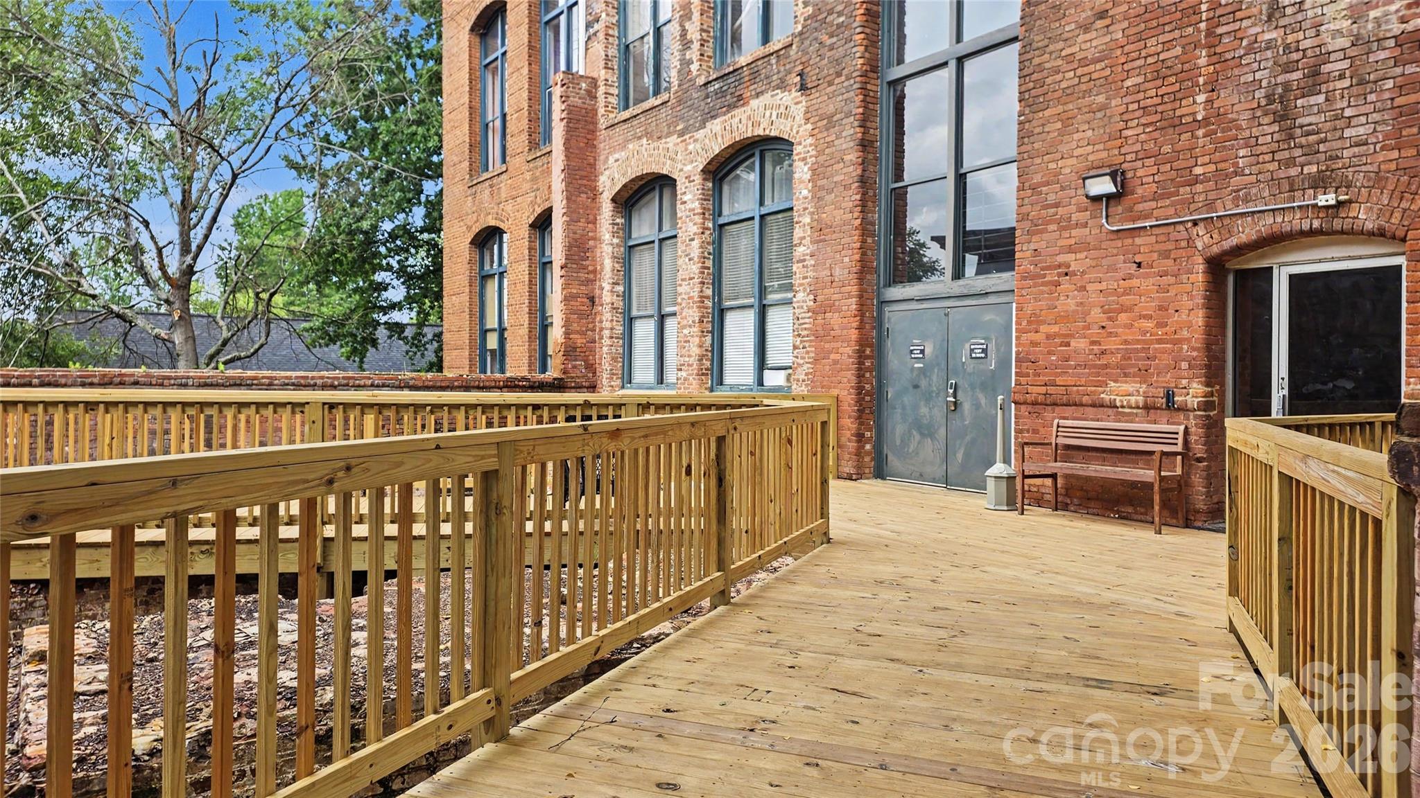 Condominium at 201 S Hoskins Road, Charlotte, photo 18 of 21