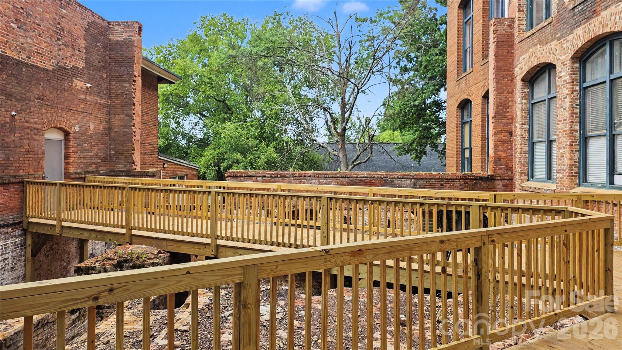 Condominium at 201 S Hoskins Road, Charlotte, photo 19 of 21