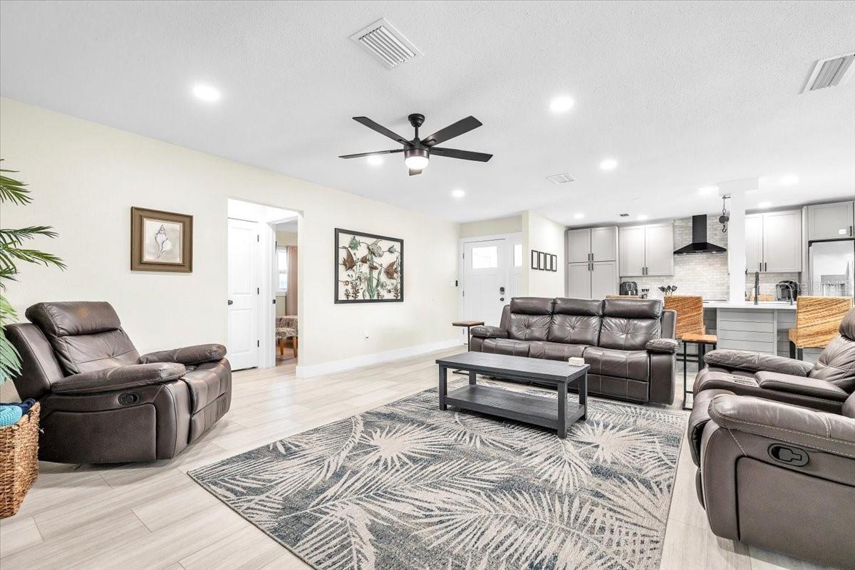 Single Family Residence at 441 W TARPON BLVD NW, PORT CHARLOTTE, photo 14 of 83