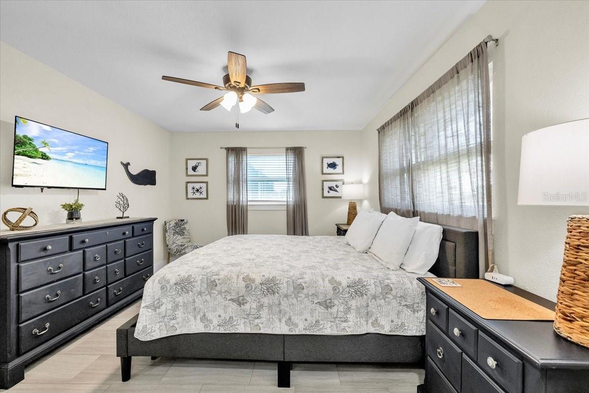 Single Family Residence at 441 W TARPON BLVD NW, PORT CHARLOTTE, photo 37 of 83