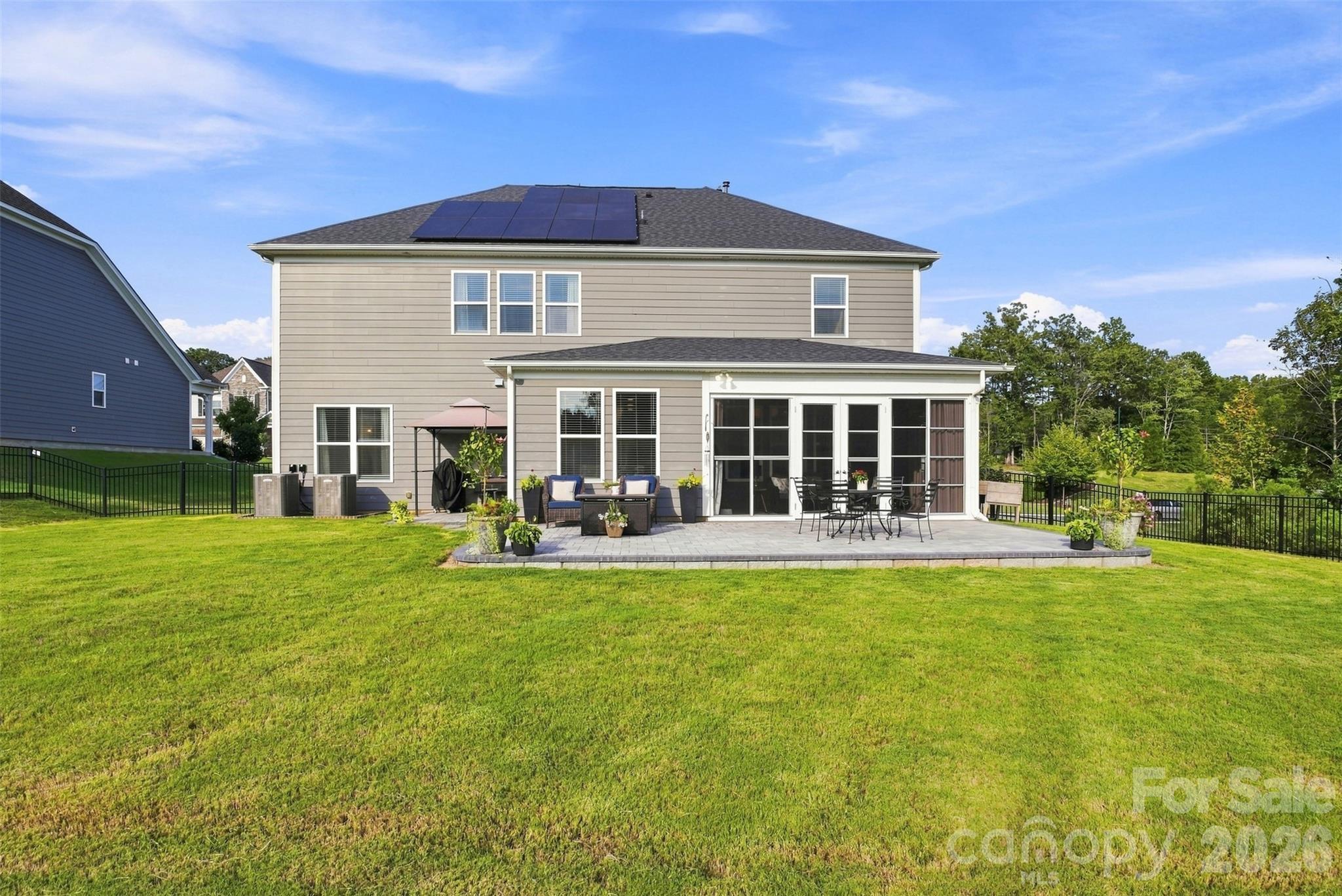 Single Family Residence at 7041 Irongate Drive, Lancaster, photo 7 of 48
