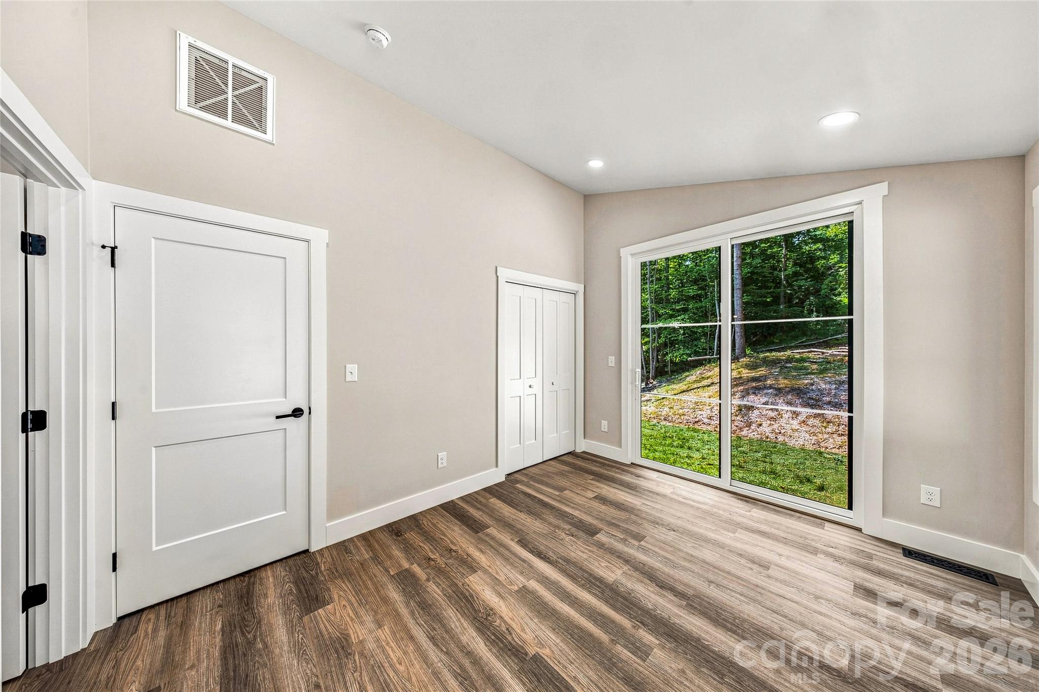 Bright bedroom with generous closet space - 60 Catatoga Trail, Marion