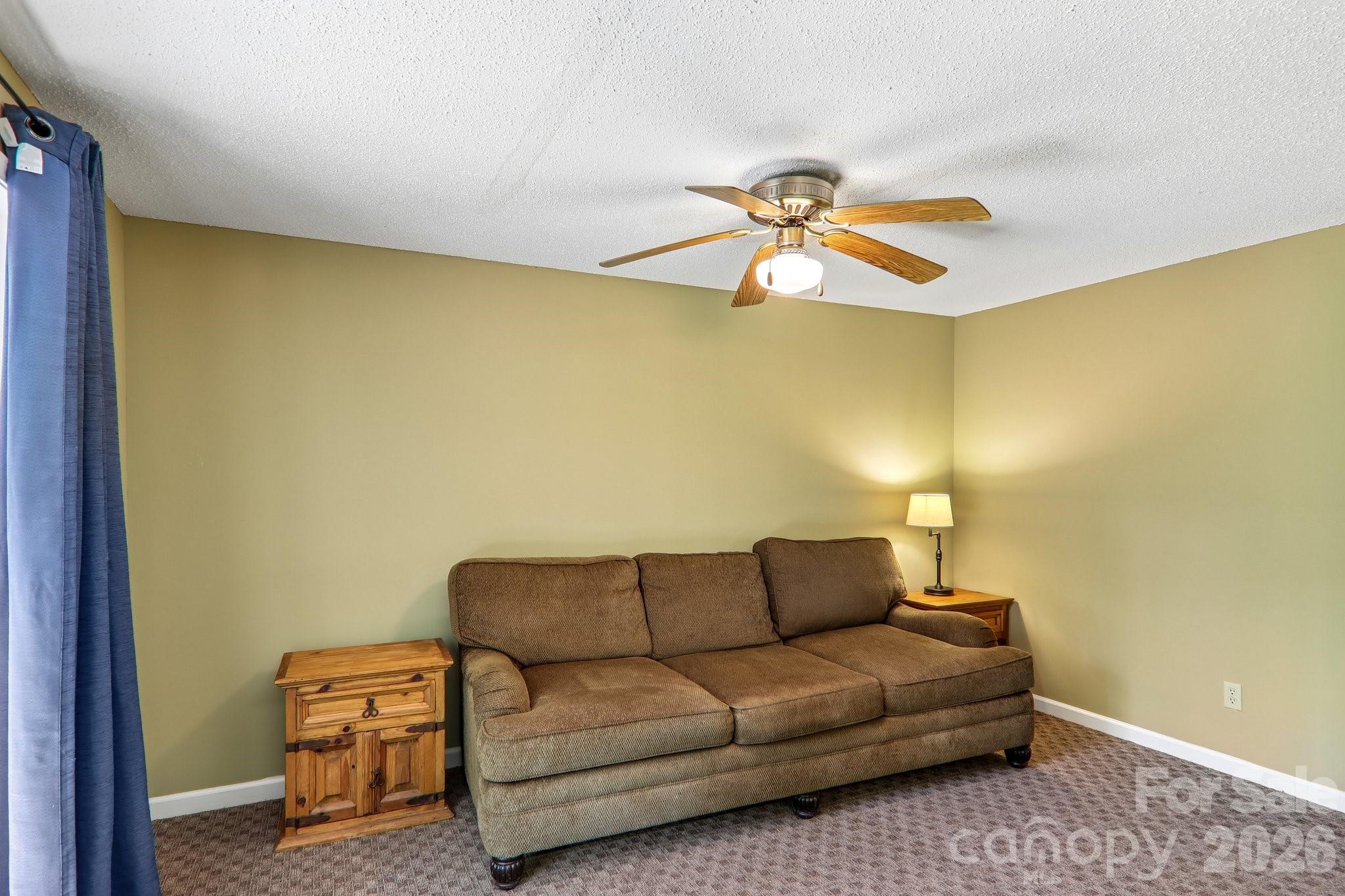 Single Family Residence at 7 Maple Leaf Drive, Hendersonville, photo 24 of 44