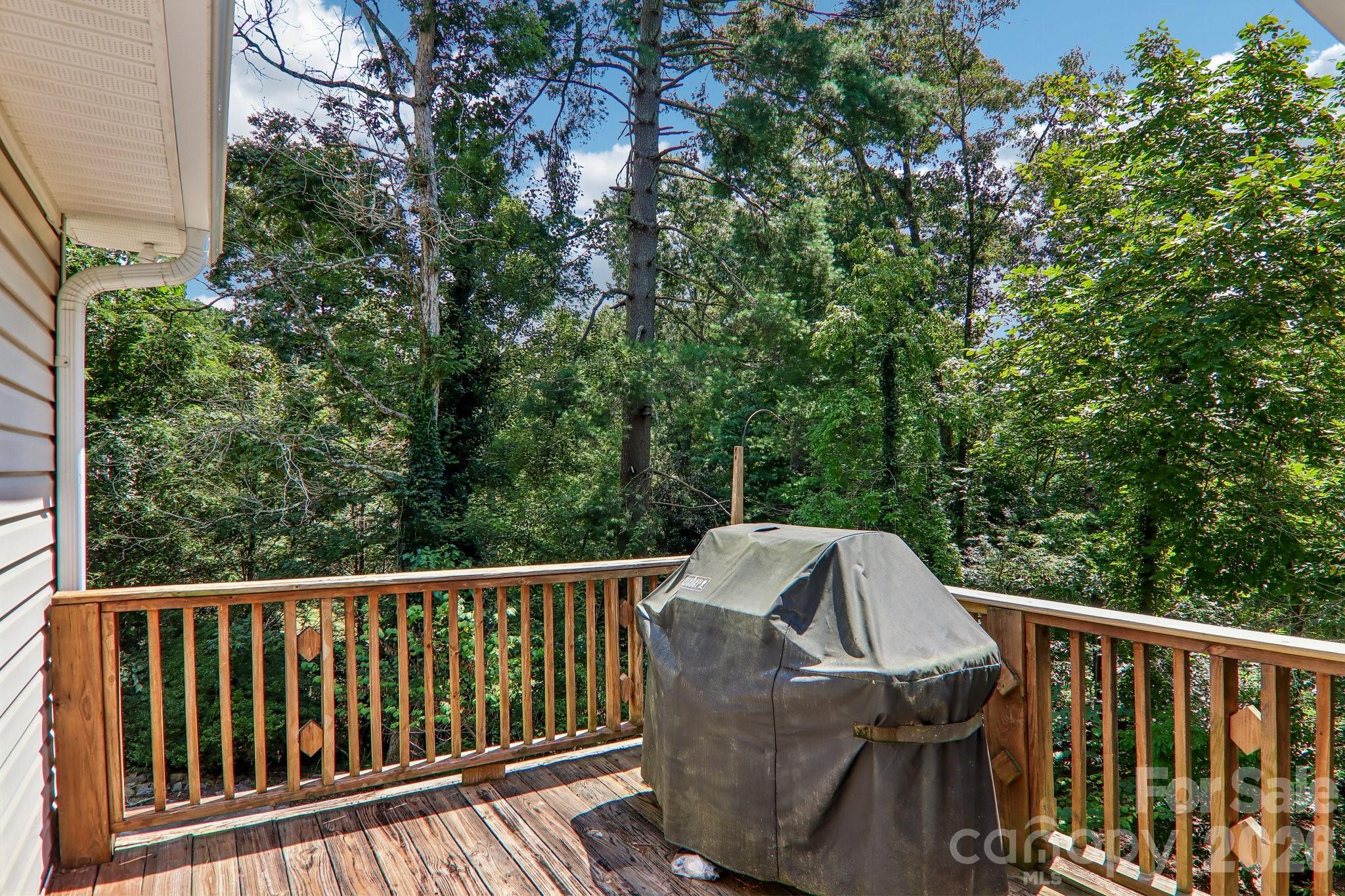Single Family Residence at 7 Maple Leaf Drive, Hendersonville, photo 33 of 44