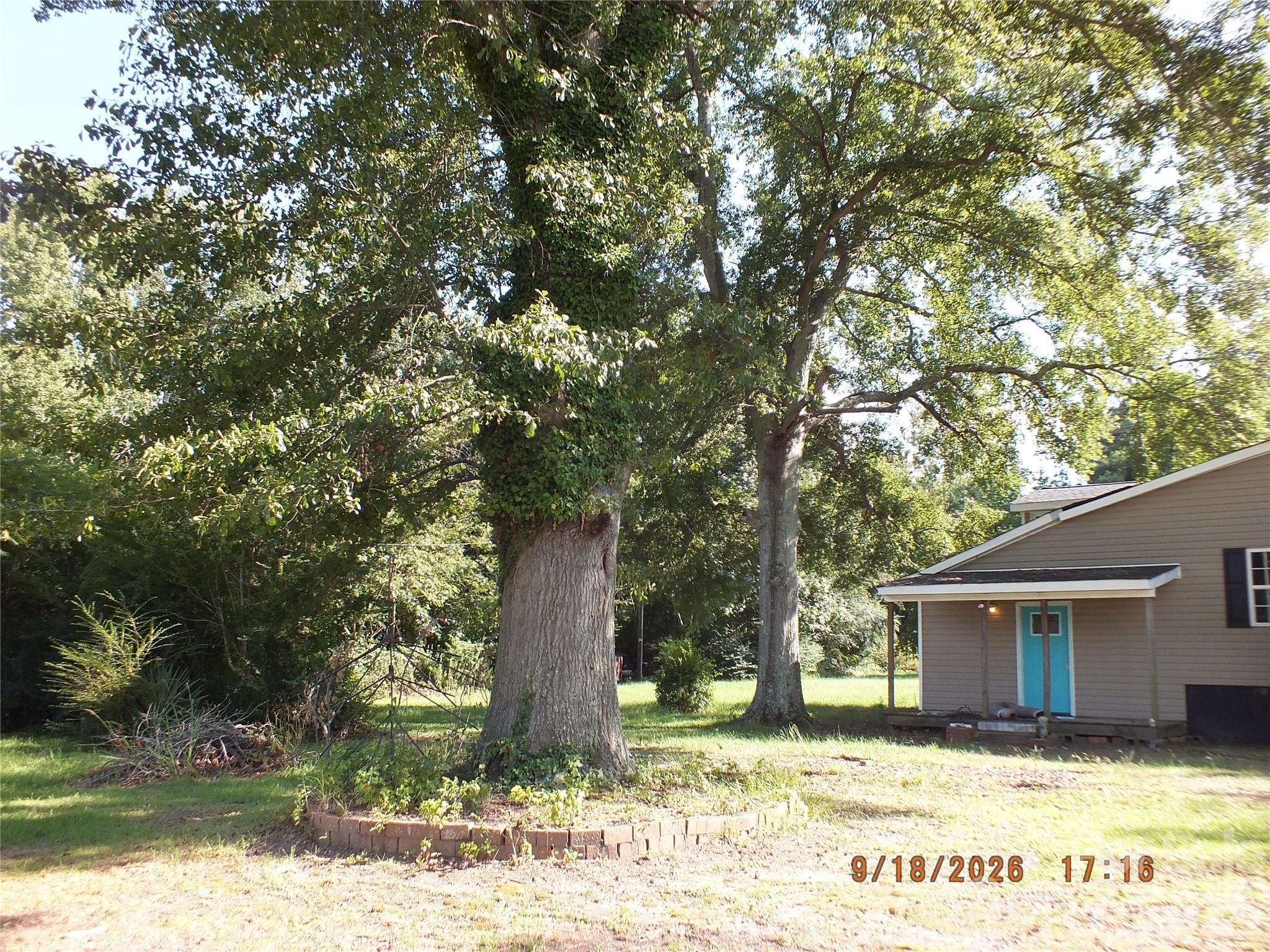 Single Family Residence at 6372 Kershaw Camden Highway, Heath Springs, photo 2 of 34