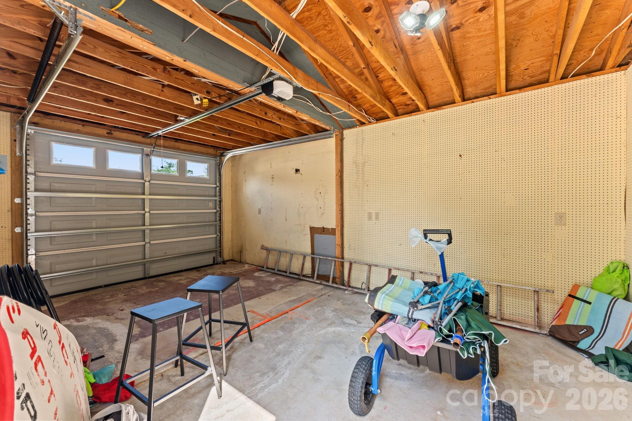 Single Family Residence at 1314 Holly Drive, North Myrtle Beach, photo 31 of 47