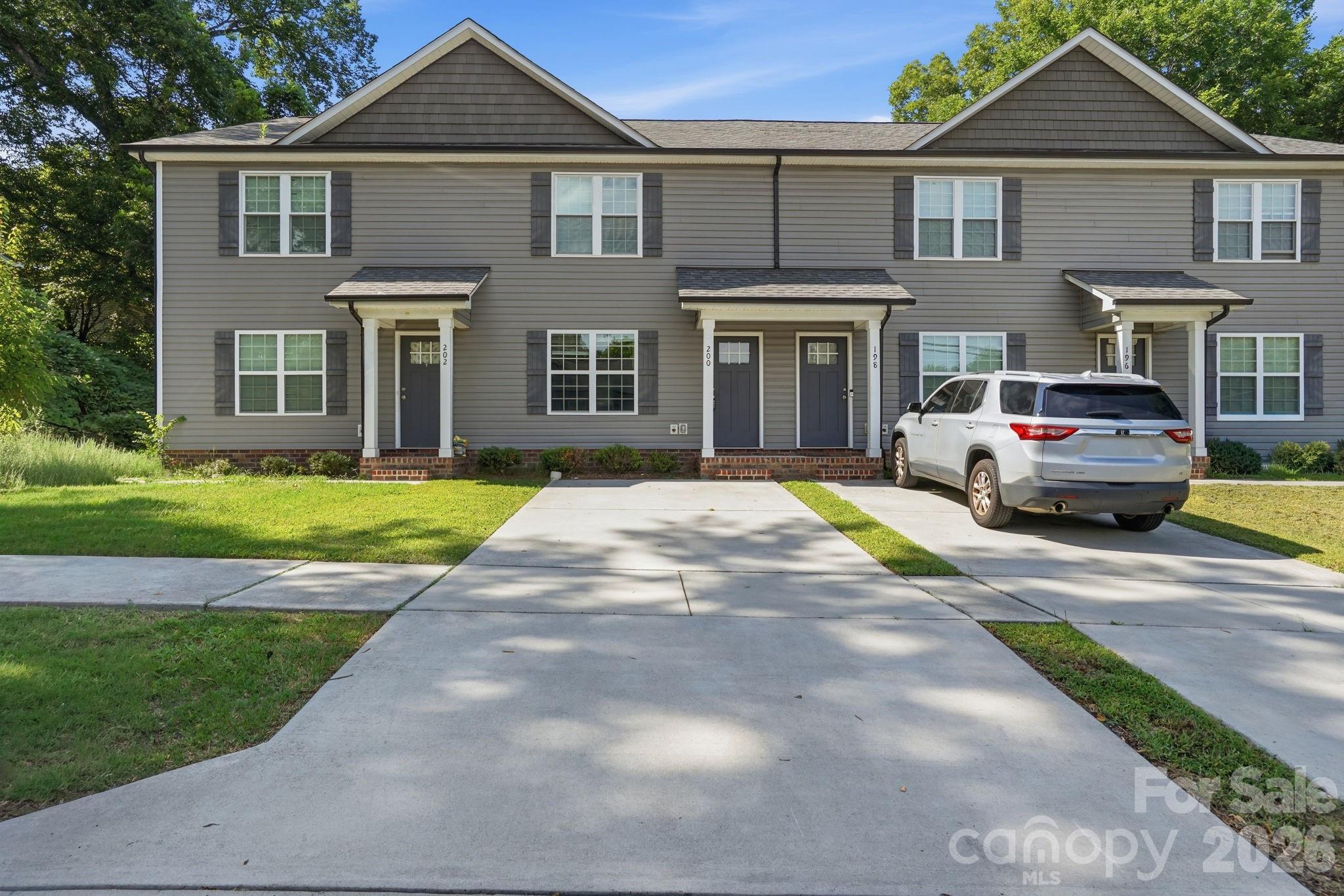 200 Young Avenue SW