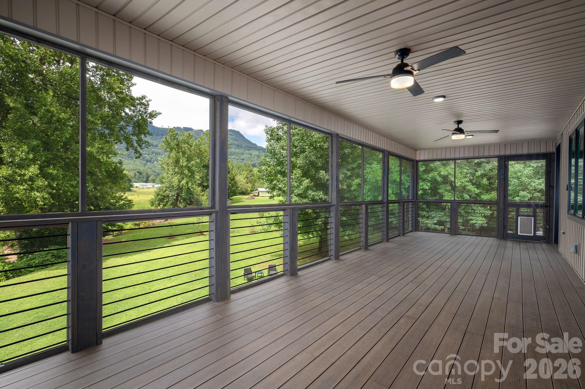 Single Family Residence at 364 Hallelujah Hill Lane, Columbus, photo 12 of 33