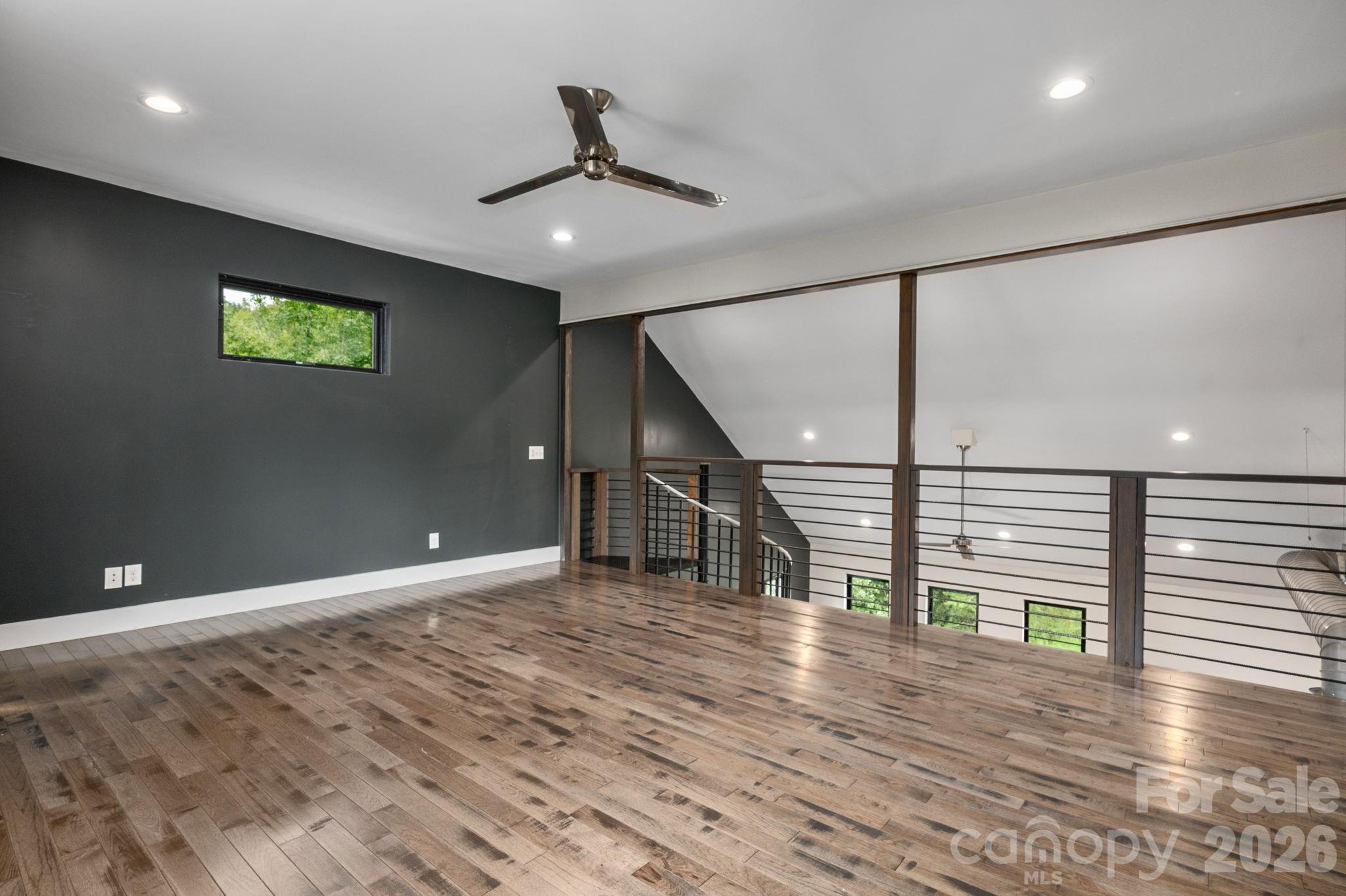 Single Family Residence at 364 Hallelujah Hill Lane, Columbus, photo 19 of 33