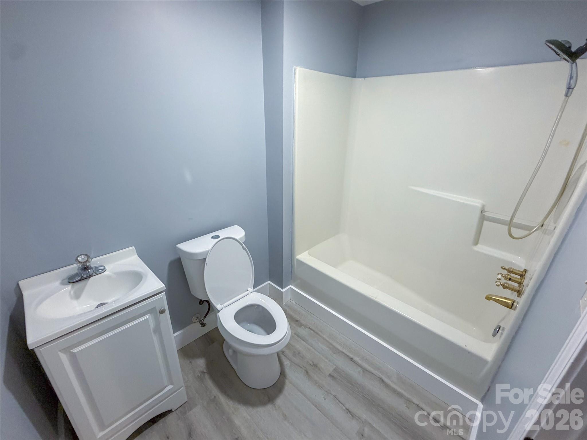Single Family Residence at 107 Drake Street, Gastonia, photo 5 of 16